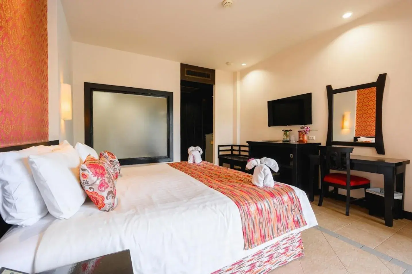 Bed in Horizon Karon Beach Resort & Spa Bed in Horizon Karon Beach Resort & Spa