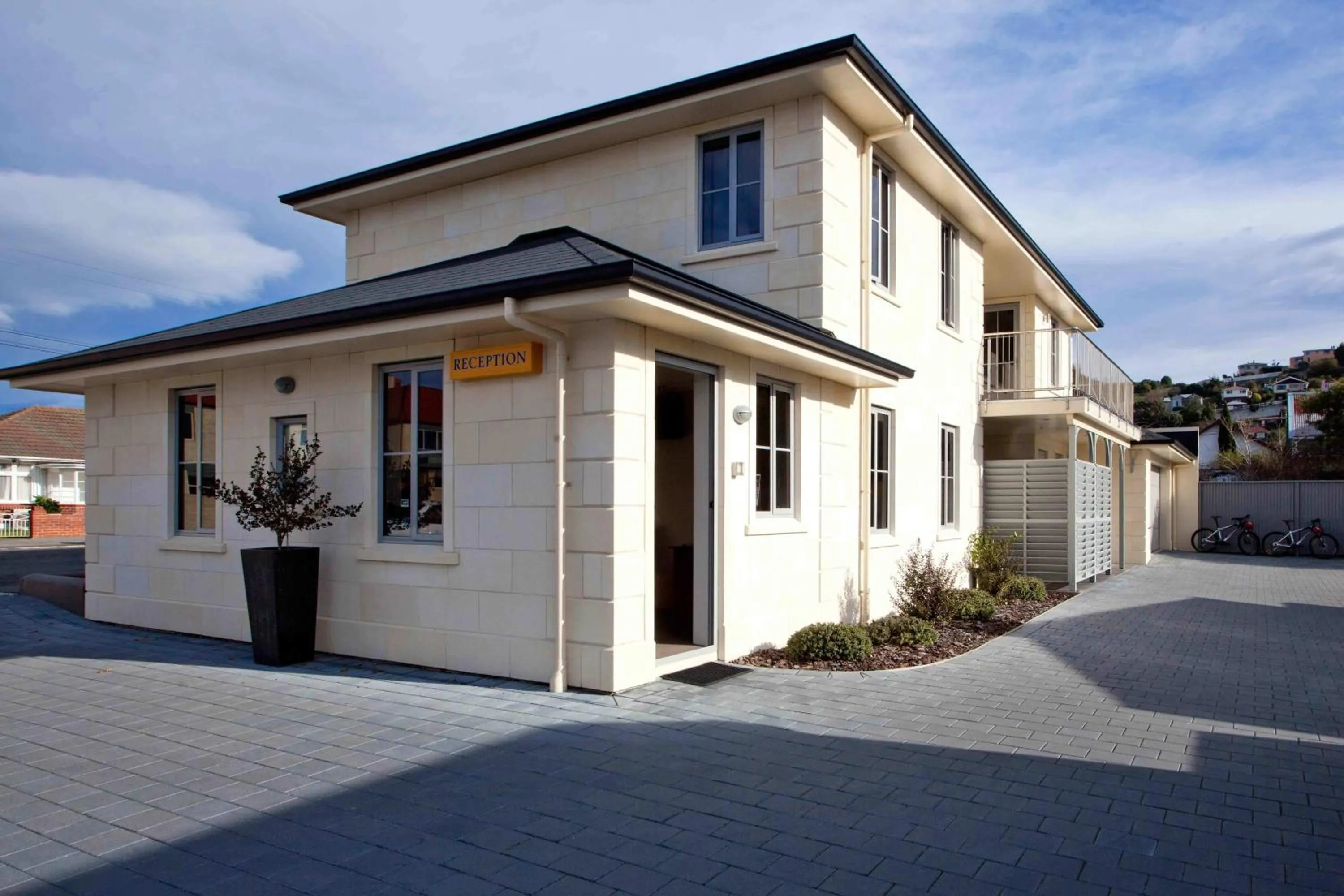 Facade/entrance in THE MEWS Oamaru