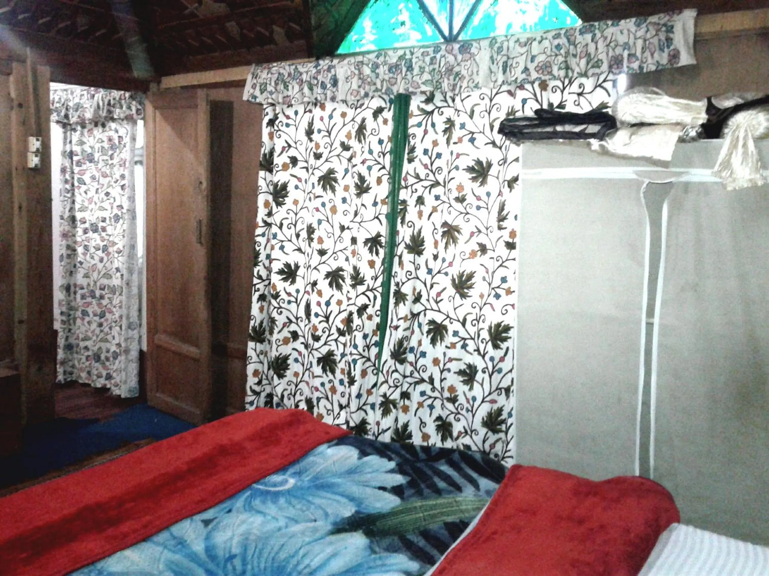 Bedroom, Bed in S Group Of Houseboat