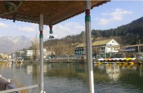 Balcony/Terrace in S Group Of Houseboat