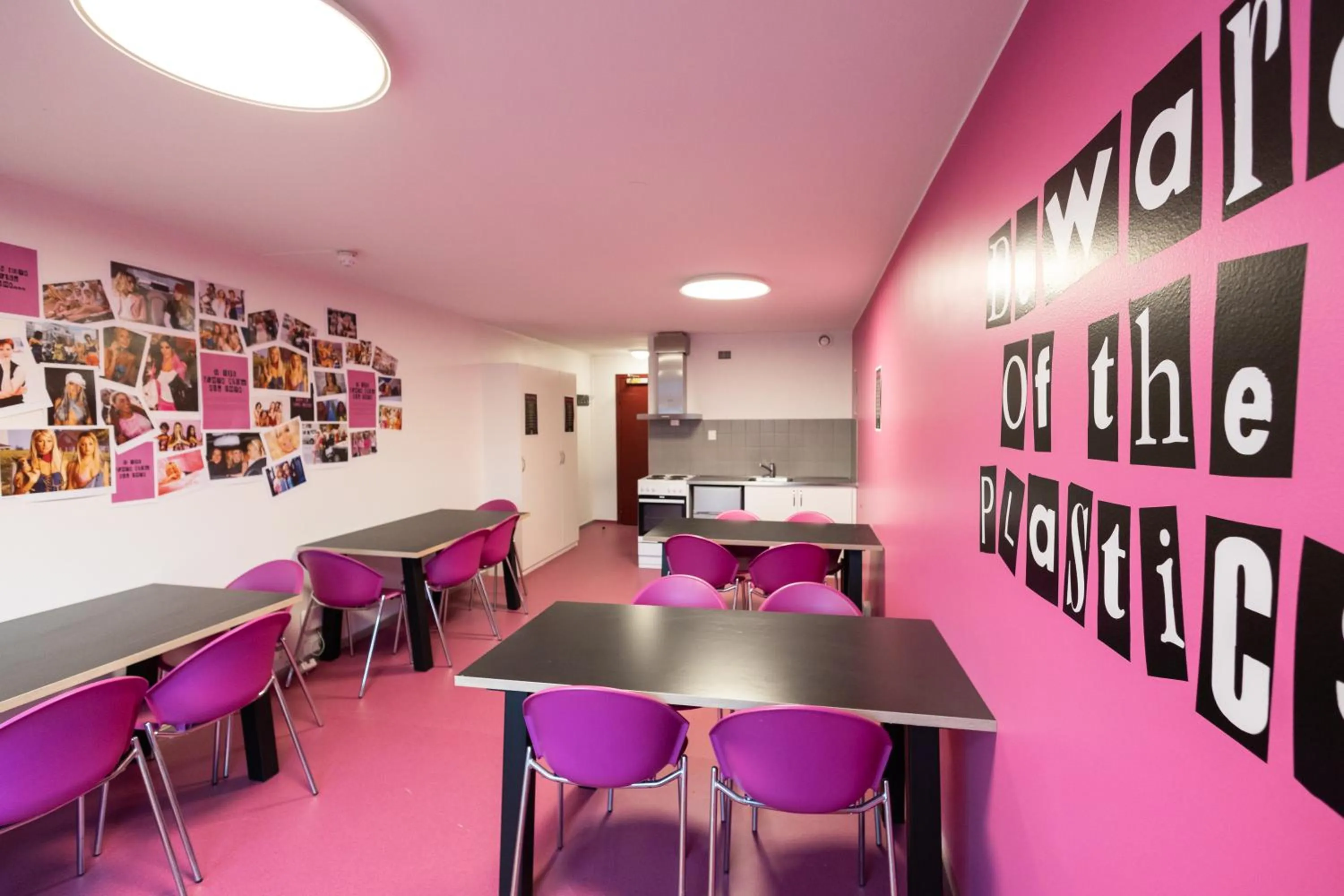 Communal kitchen in Anker Hostel