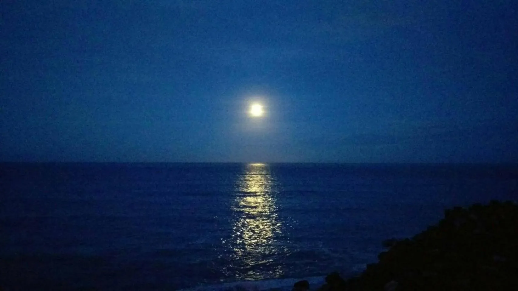 Night in Water Ripple