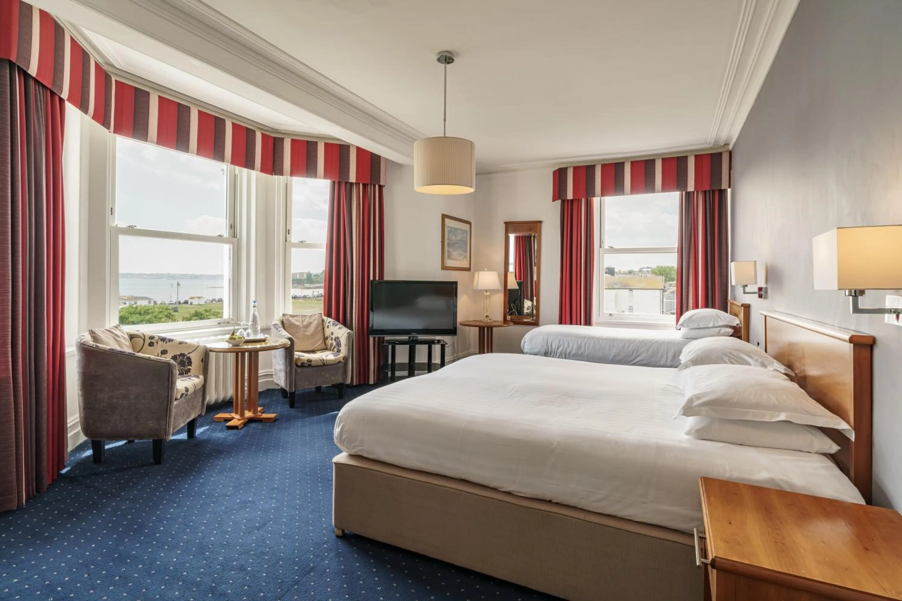 Bed in The Palace Hotel