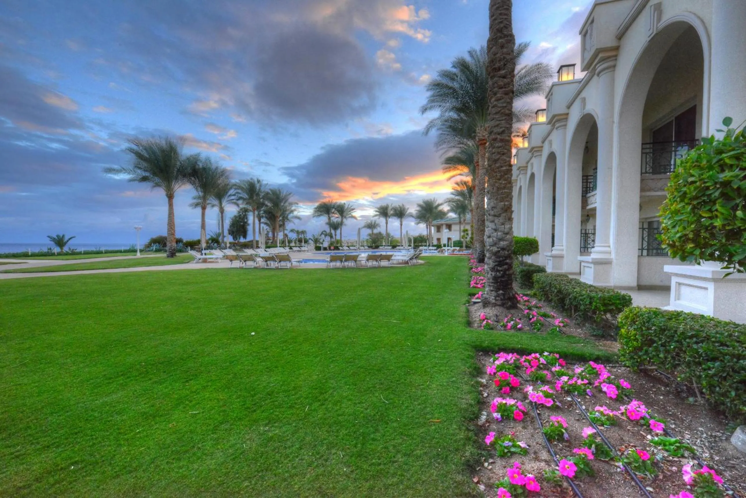 Garden in Stella Di Mare Beach Hotel & Spa