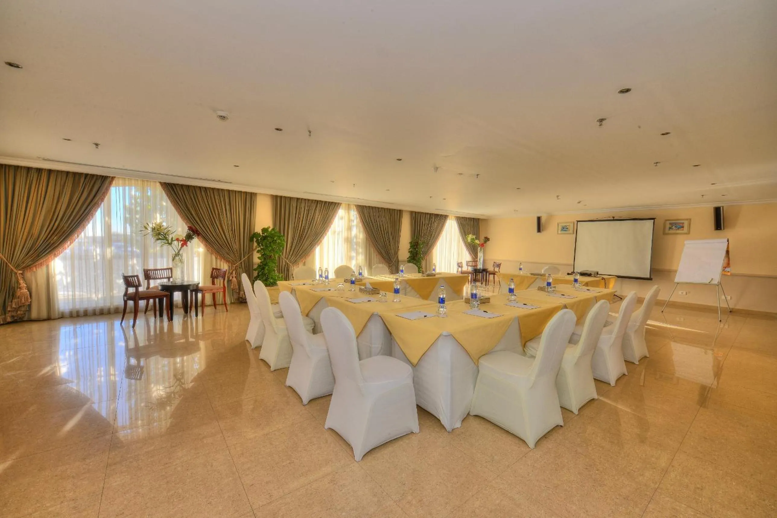 Business facilities in Stella Di Mare Beach Hotel & Spa