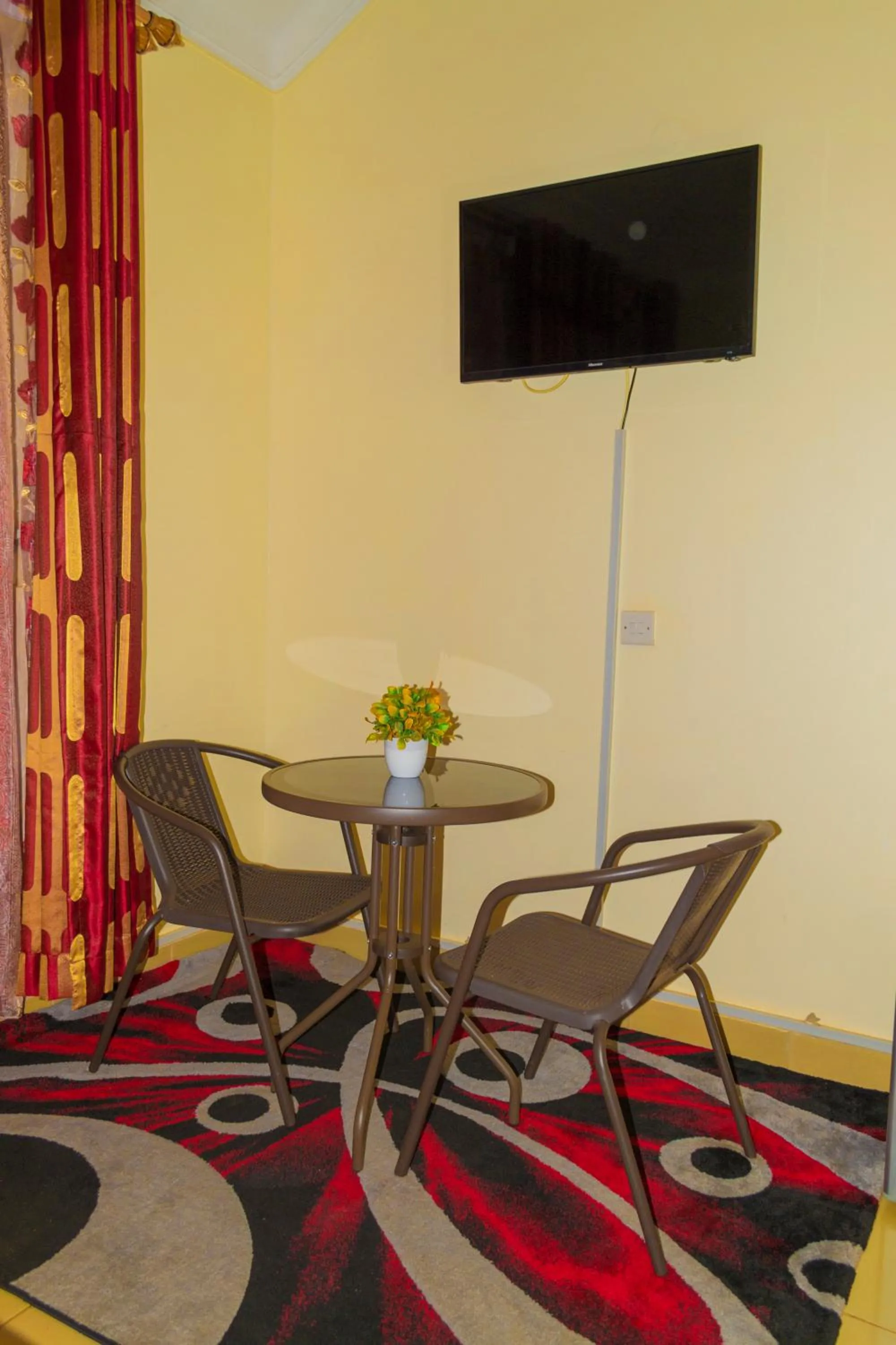 TV and multimedia in Sadrina Comfort Cottages Kyanja Kampala