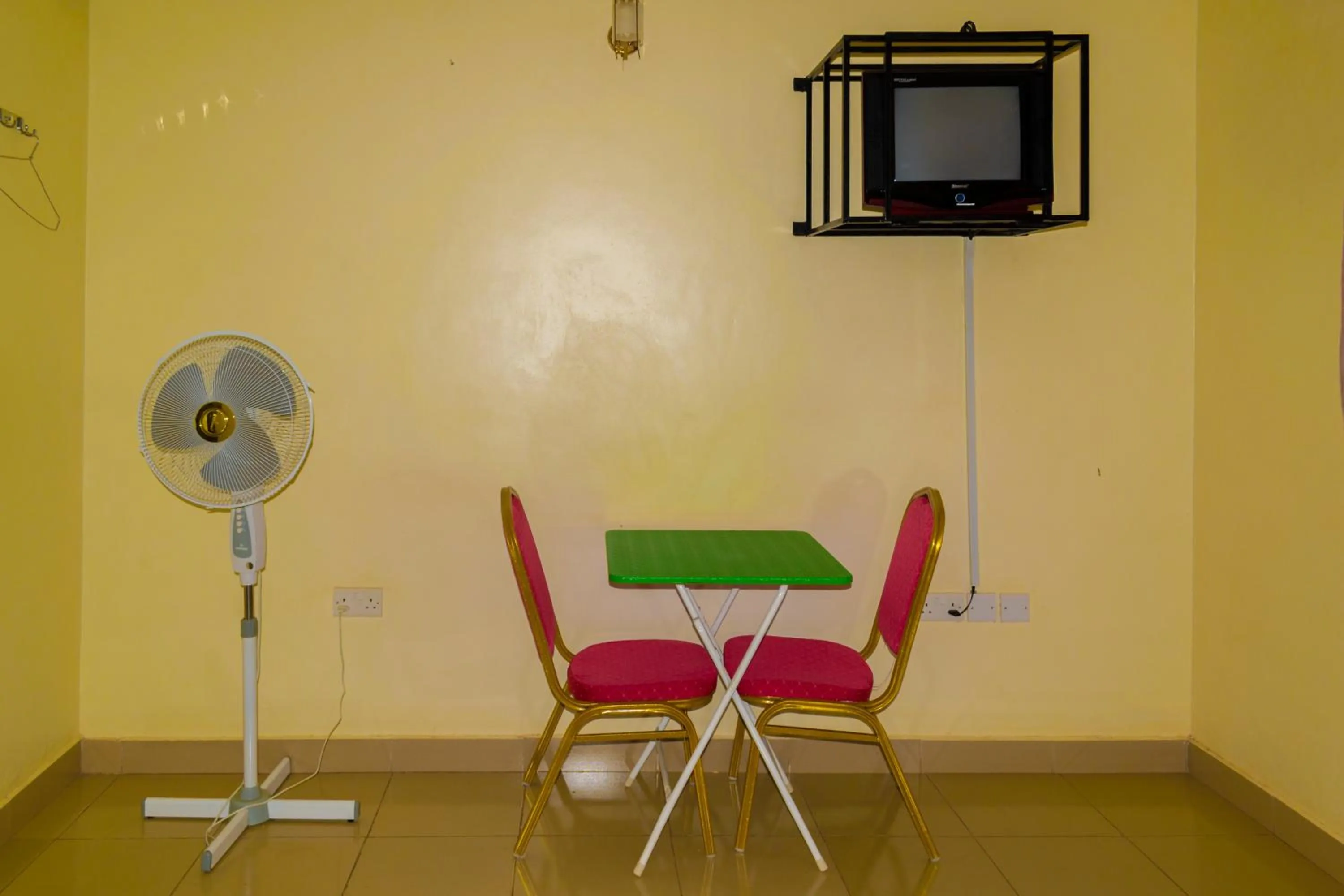 TV and multimedia in Sadrina Comfort Cottages Kyanja Kampala