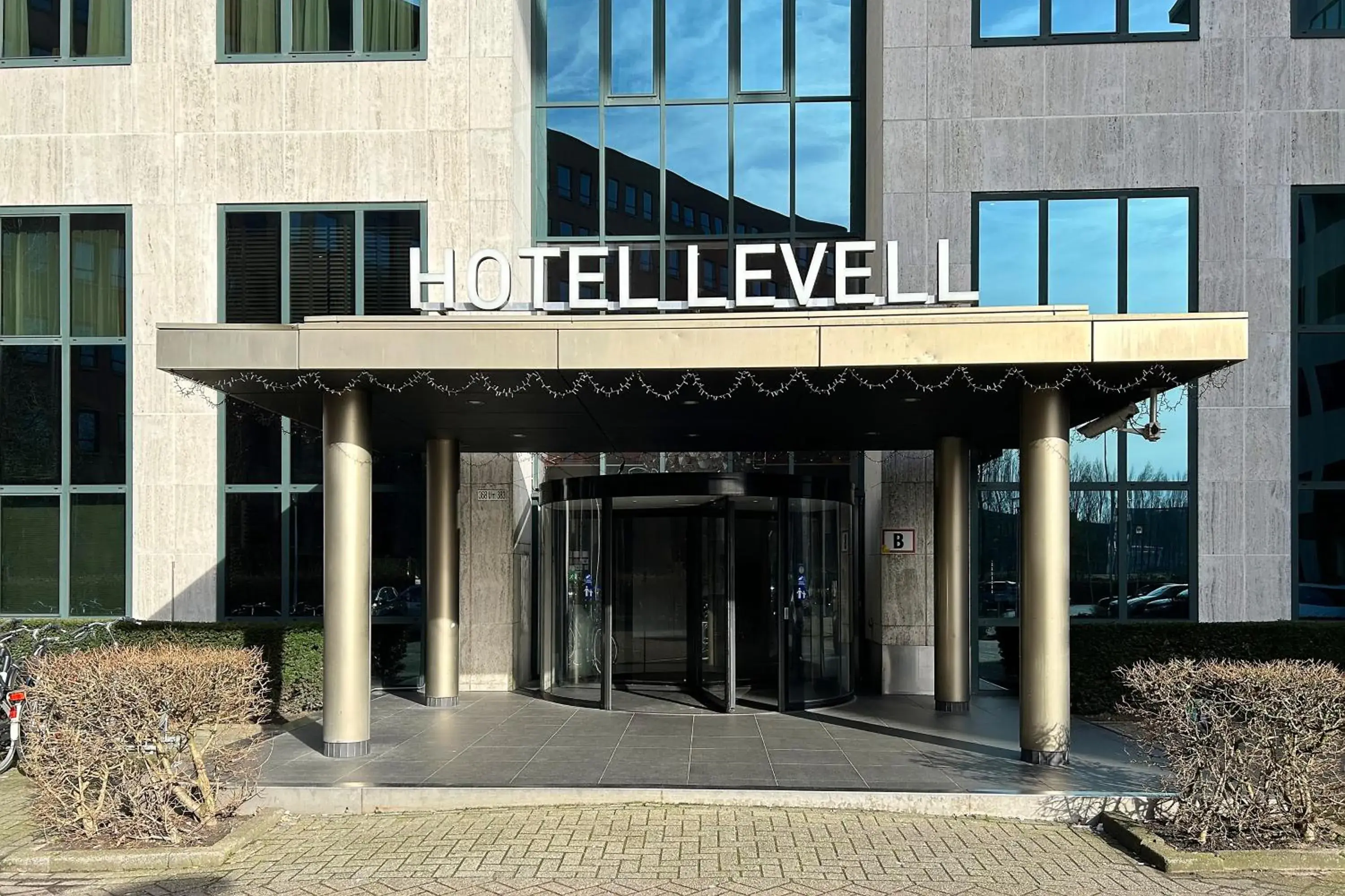 Facade/entrance in Hotel Levell Facade/entrance in Hotel Levell
