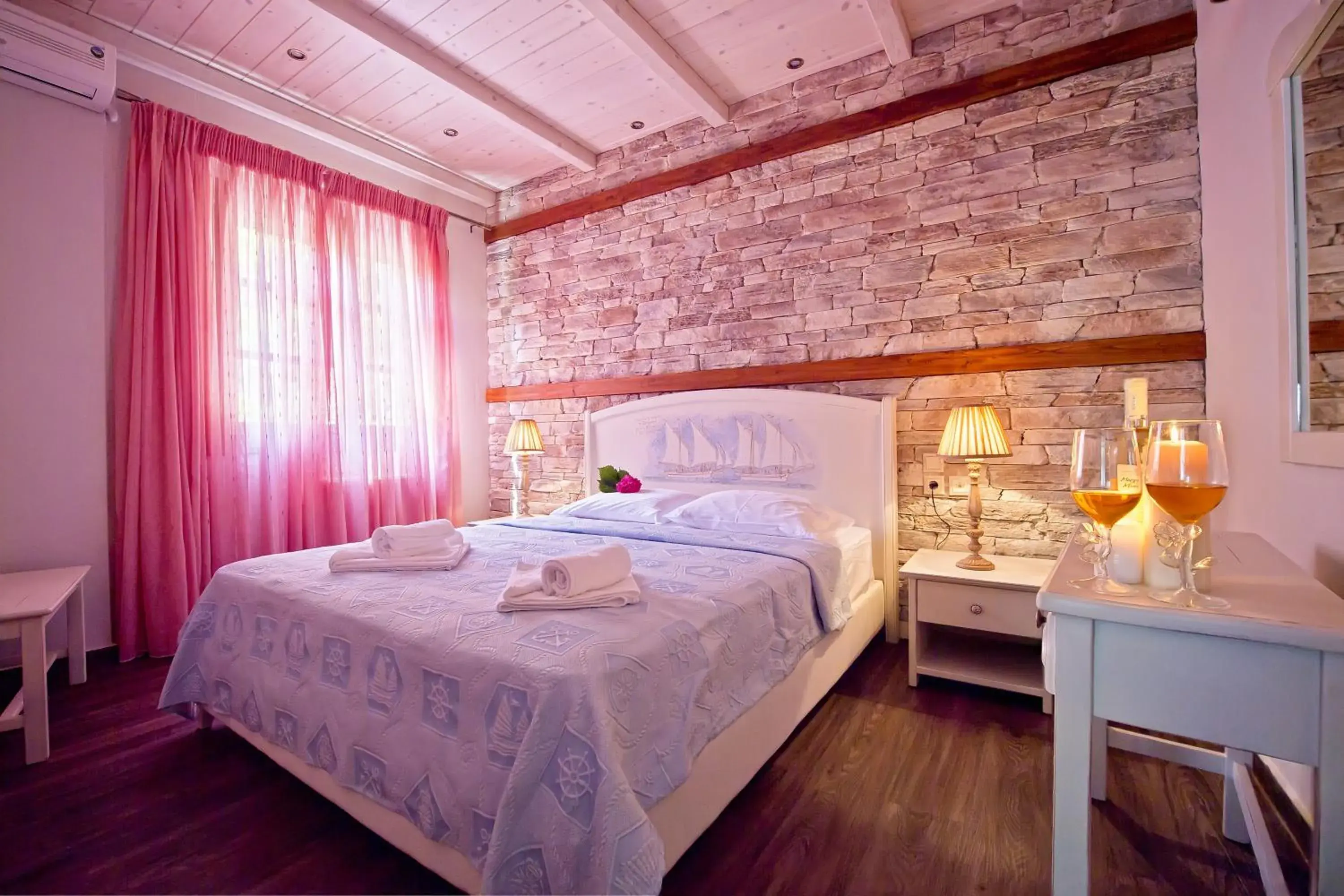 Day, Bed in Flamingo Hotel Pelion - Seaside Superior Studios & Suites Day, Bed in Flamingo Hotel Pelion - Seaside Superior Studios & Suites