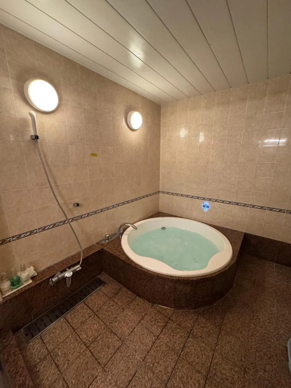 Bath in Tongariboshi (Adult Only)