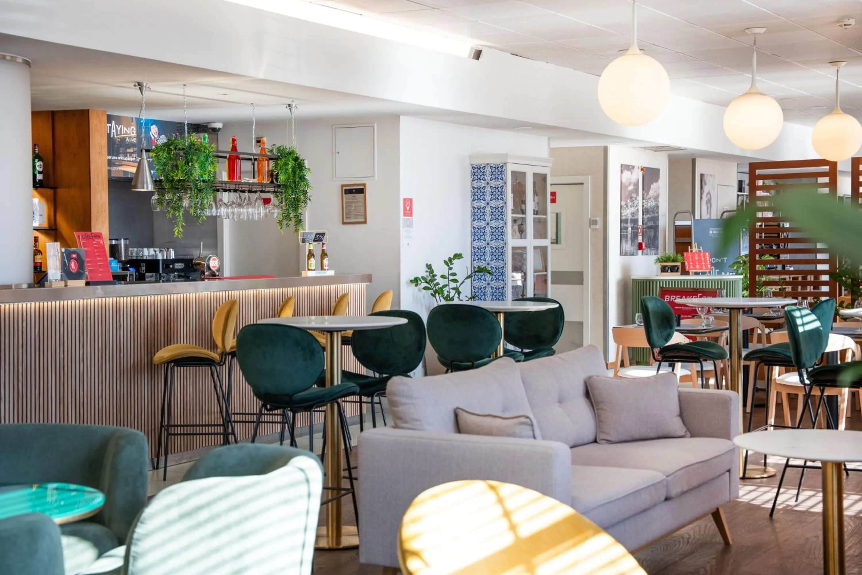 Restaurant/places to eat in Hotel Ibis Coimbra Centro