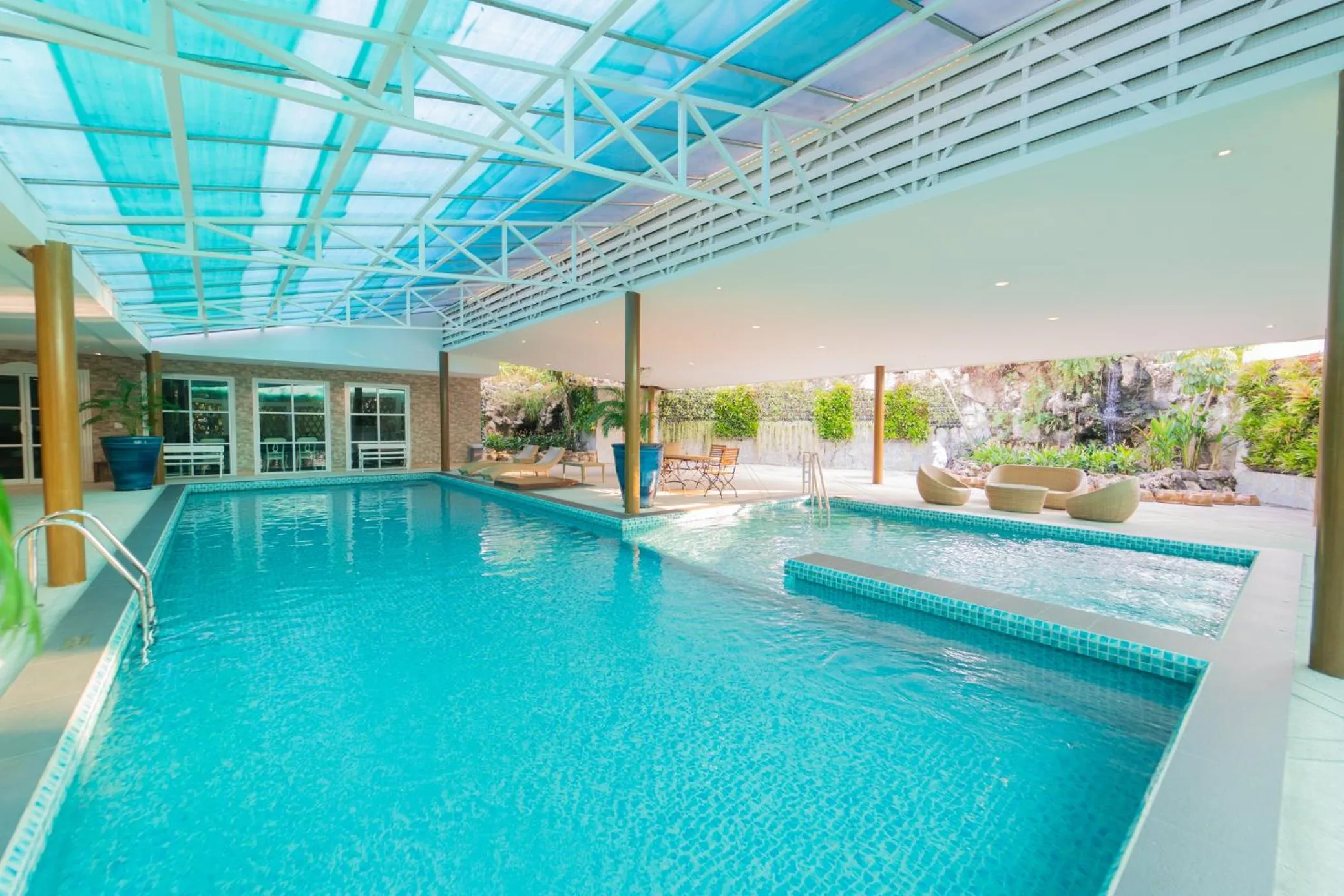 Swimming pool in Rimkhobfa Urban Resort