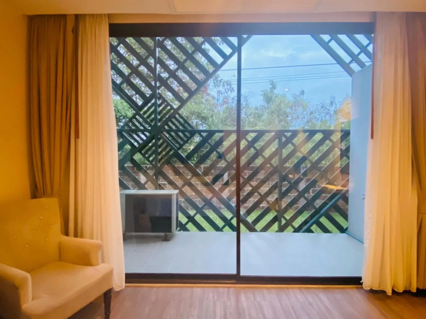 Photo of the whole room in Rimkhobfa Urban Resort