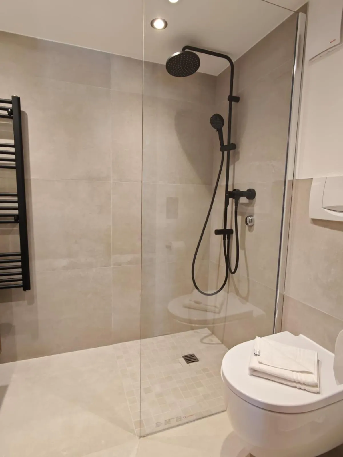 Bathroom in Gasthof zur Waag