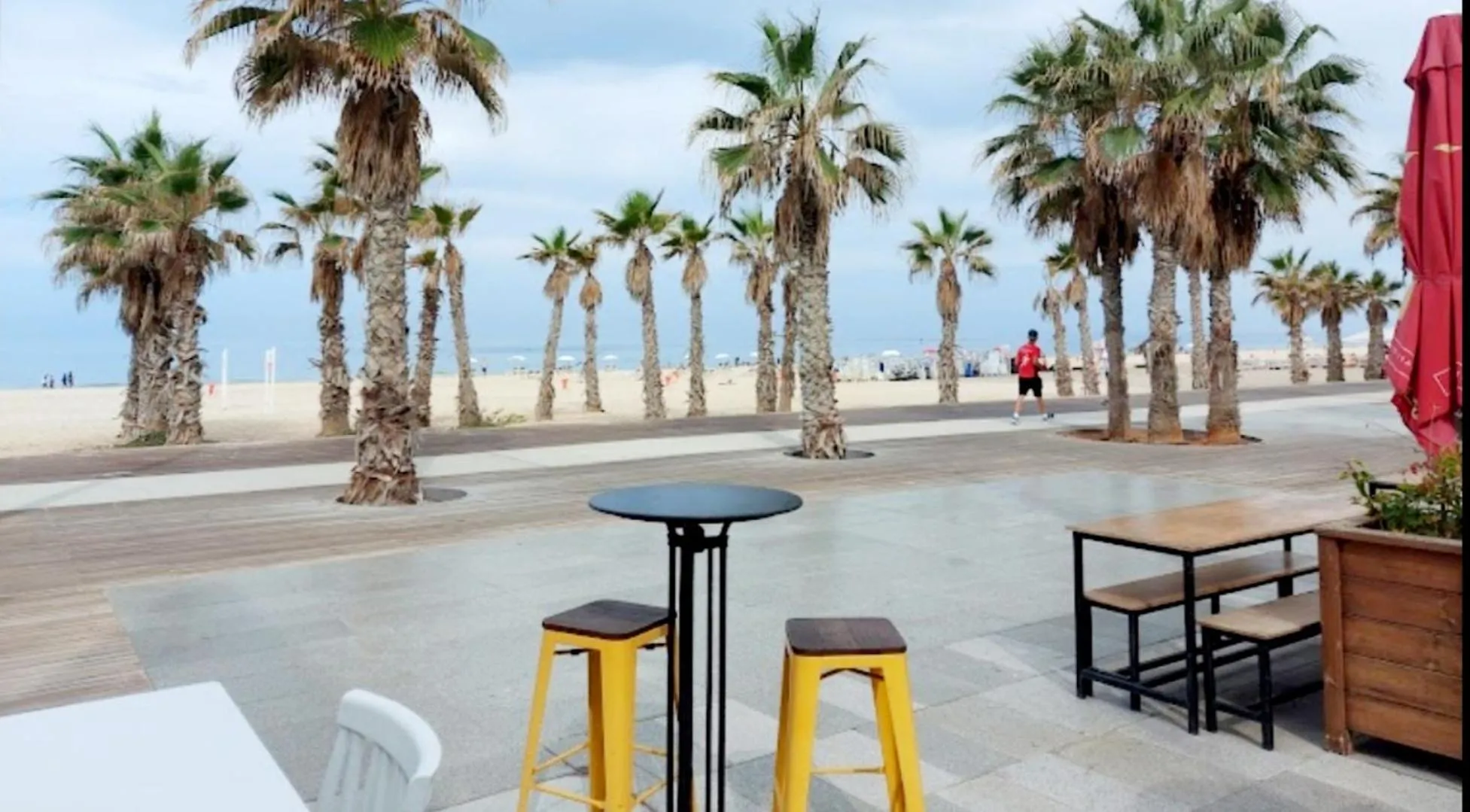 Sea view in Beachfront Studio Apartment Bat Yam 412