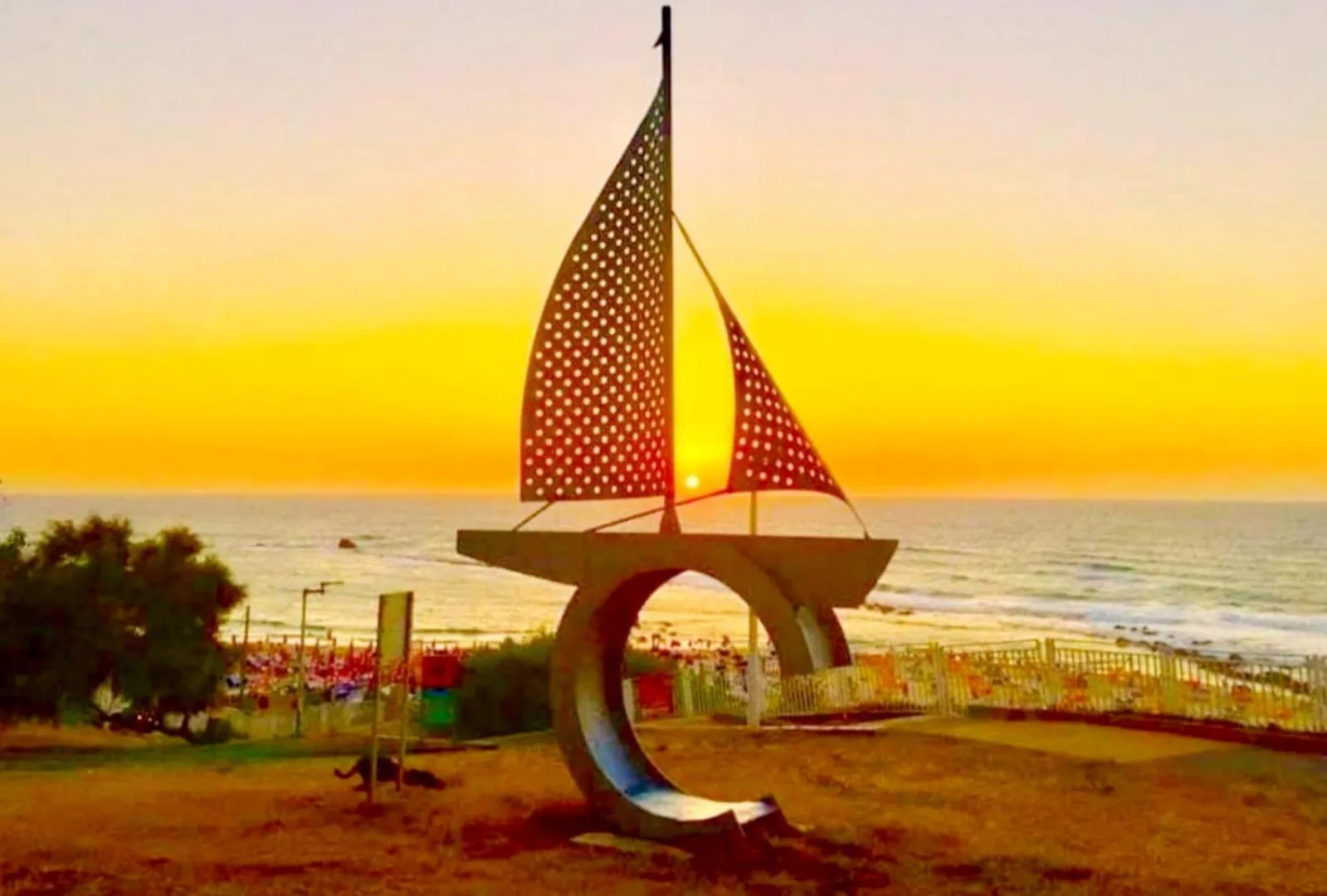 Sea view in Beachfront Studio Apartment Bat Yam 412