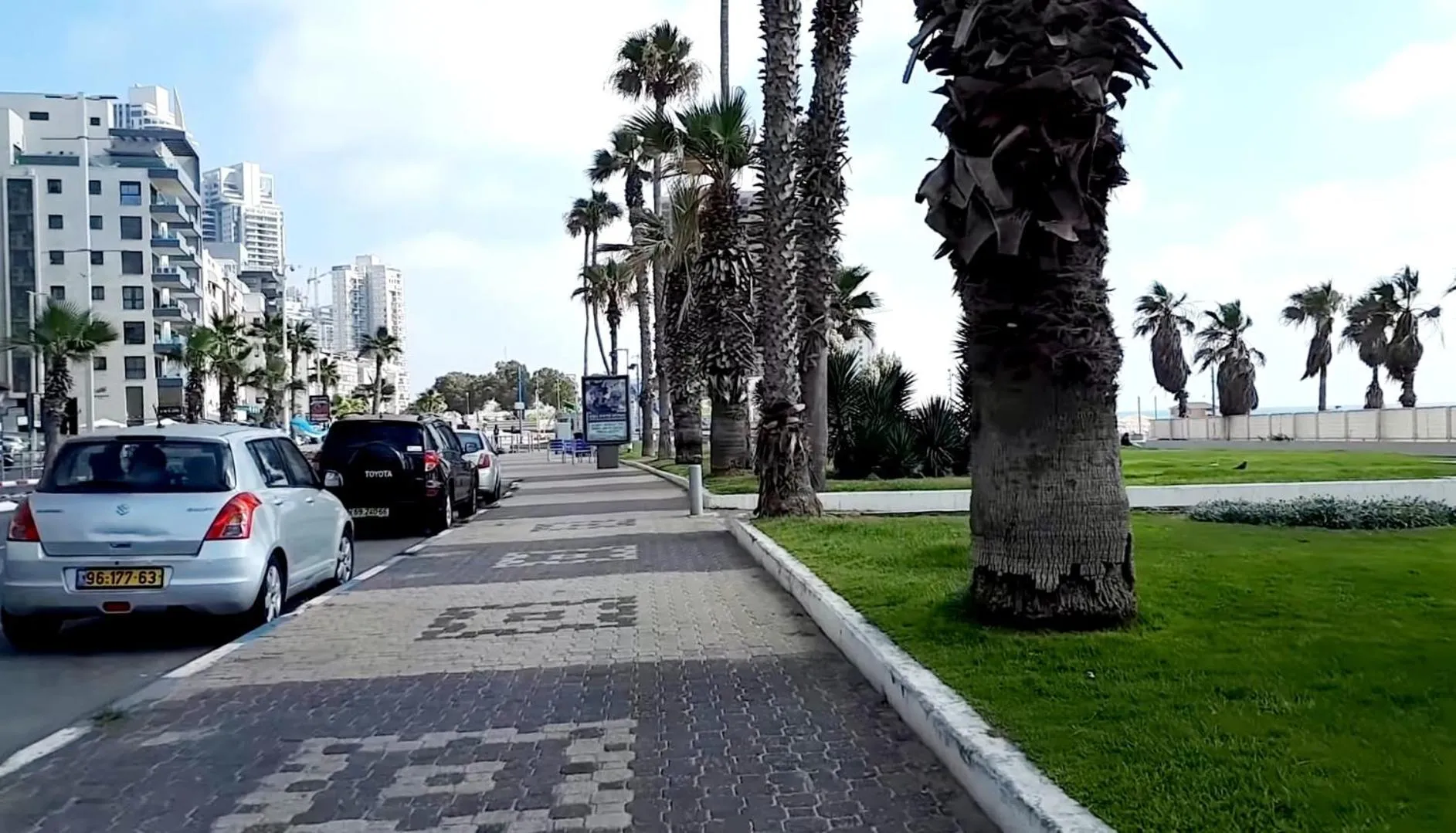 Neighbourhood in Beachfront Studio Apartment Bat Yam 412
