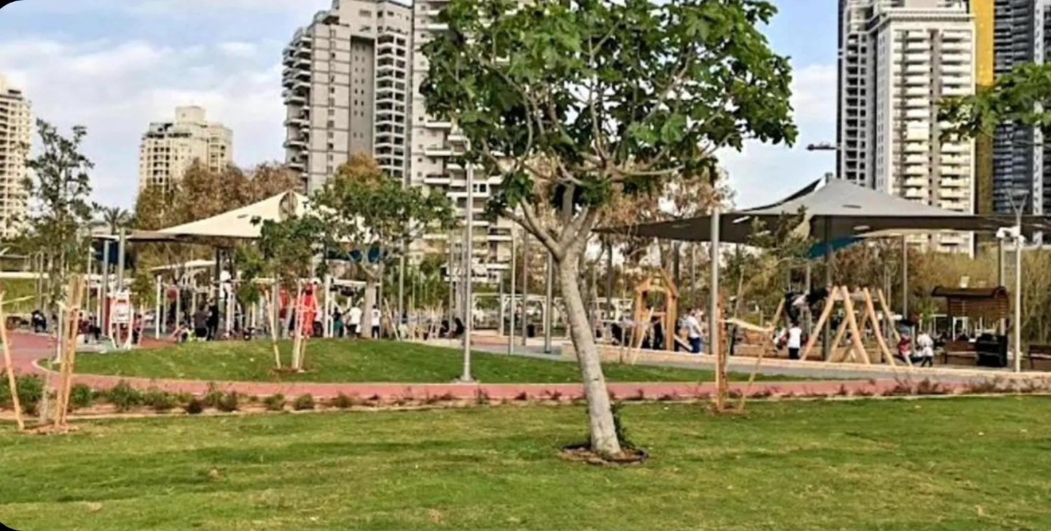 Activities in Beachfront Studio Apartment Bat Yam 412
