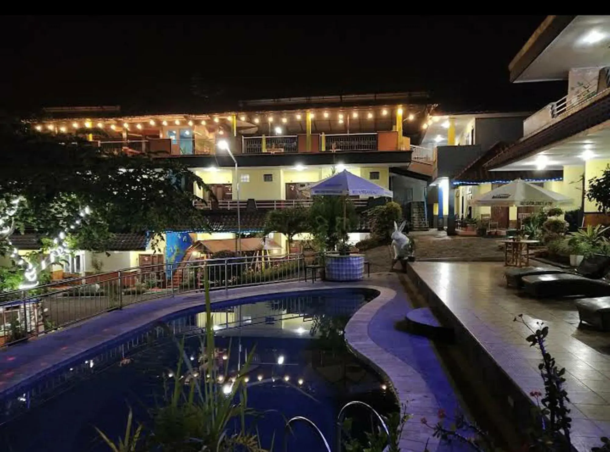 Property building in Villa Panderman Indah Property building in Villa Panderman Indah