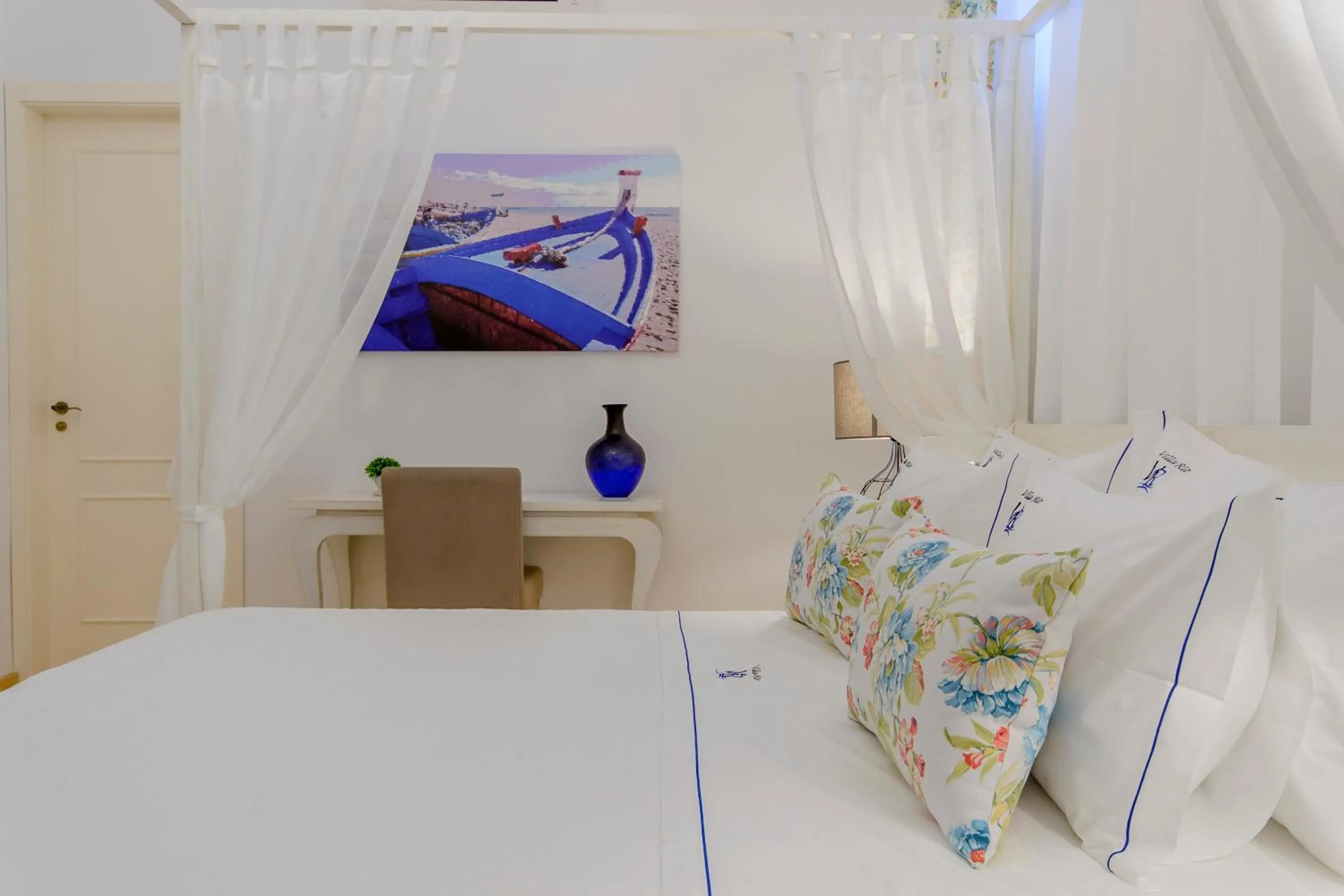 Bedroom, Bed in Villa Rio Guest House Suites