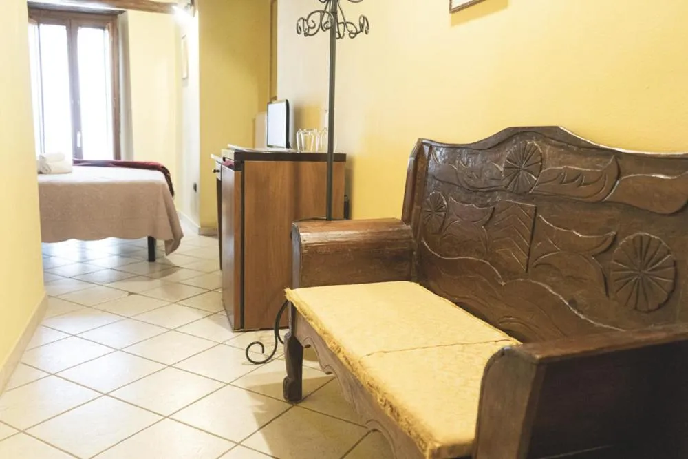 Bed in Borgo Giusto Tuscany