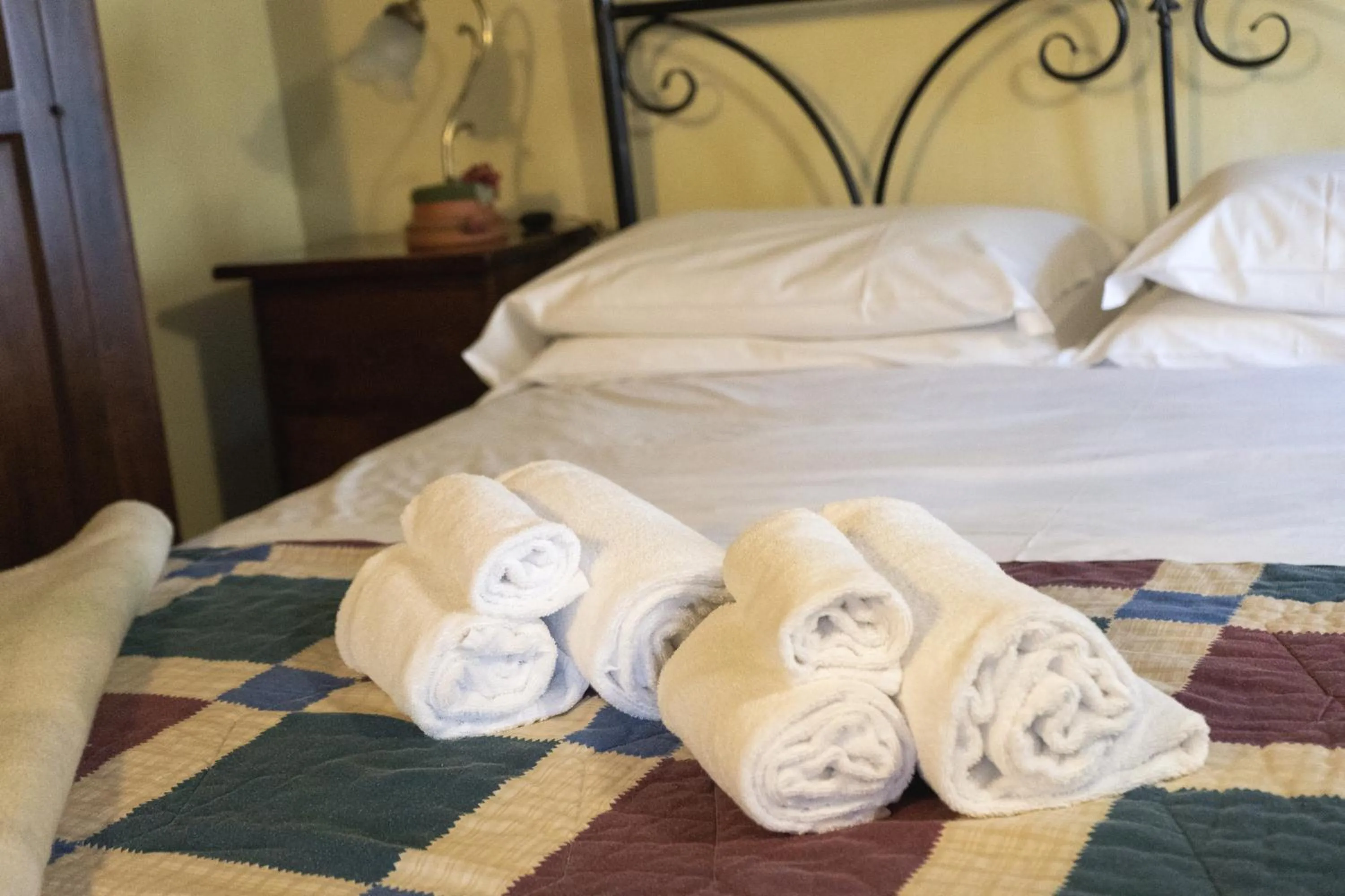 Bed in Borgo Giusto Tuscany