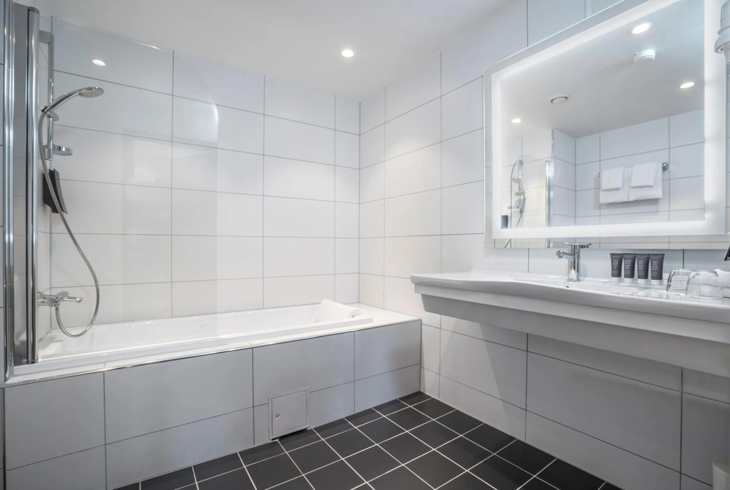 Bathroom in Thon Hotel Nordlys