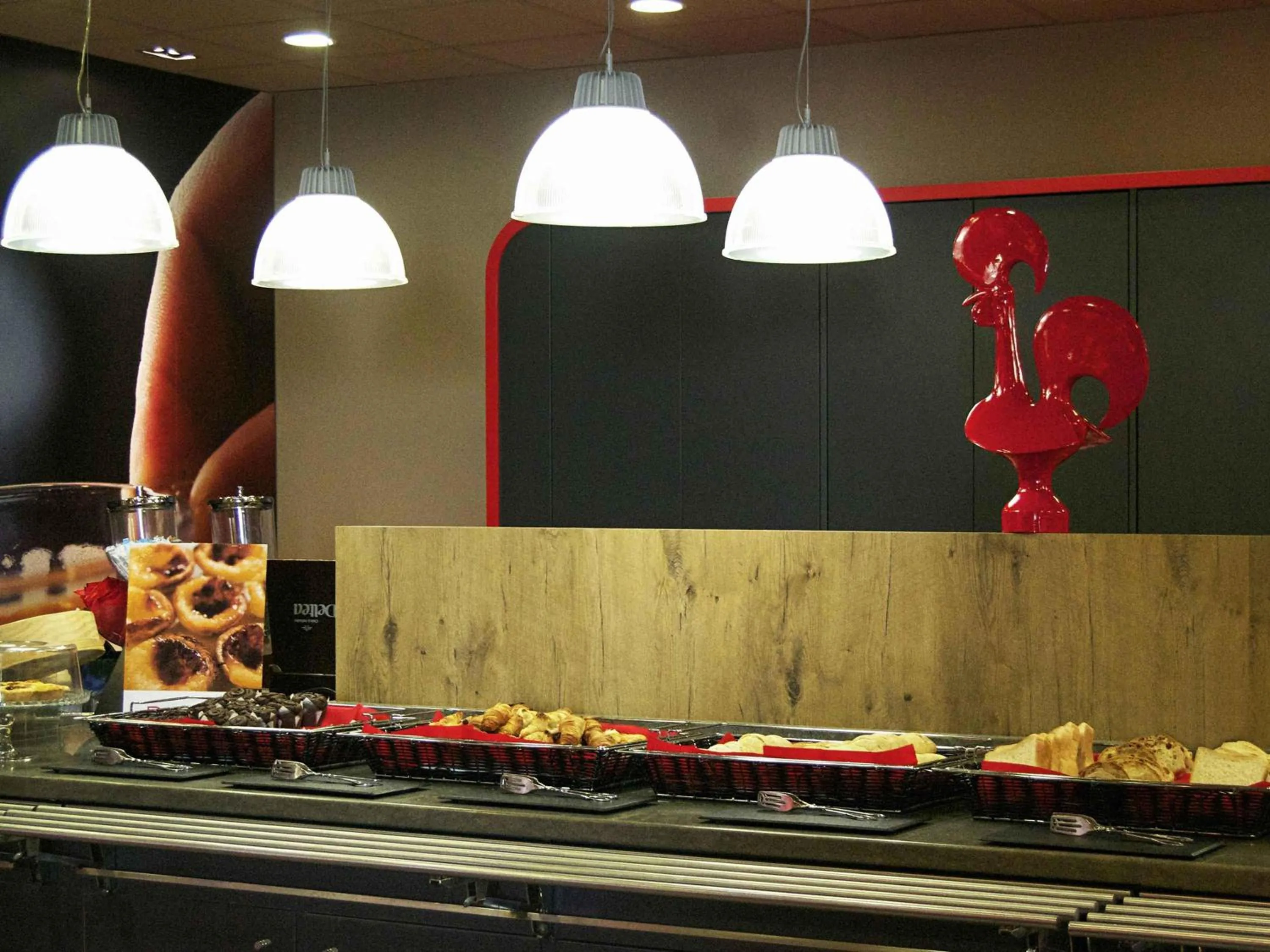 Restaurant/places to eat in Hotel ibis Lisboa Saldanha