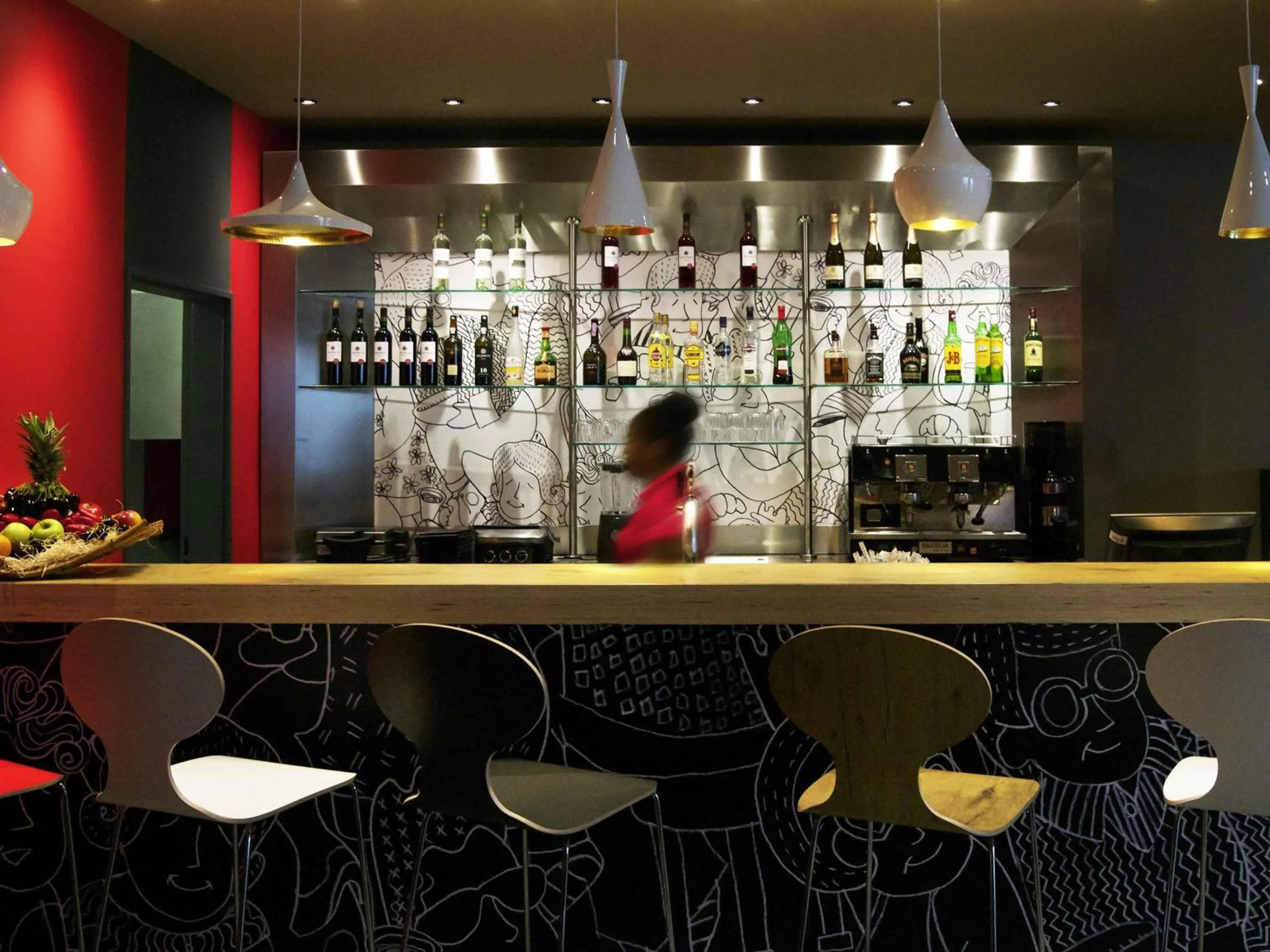 Lounge or bar in Hotel ibis Lisboa Saldanha