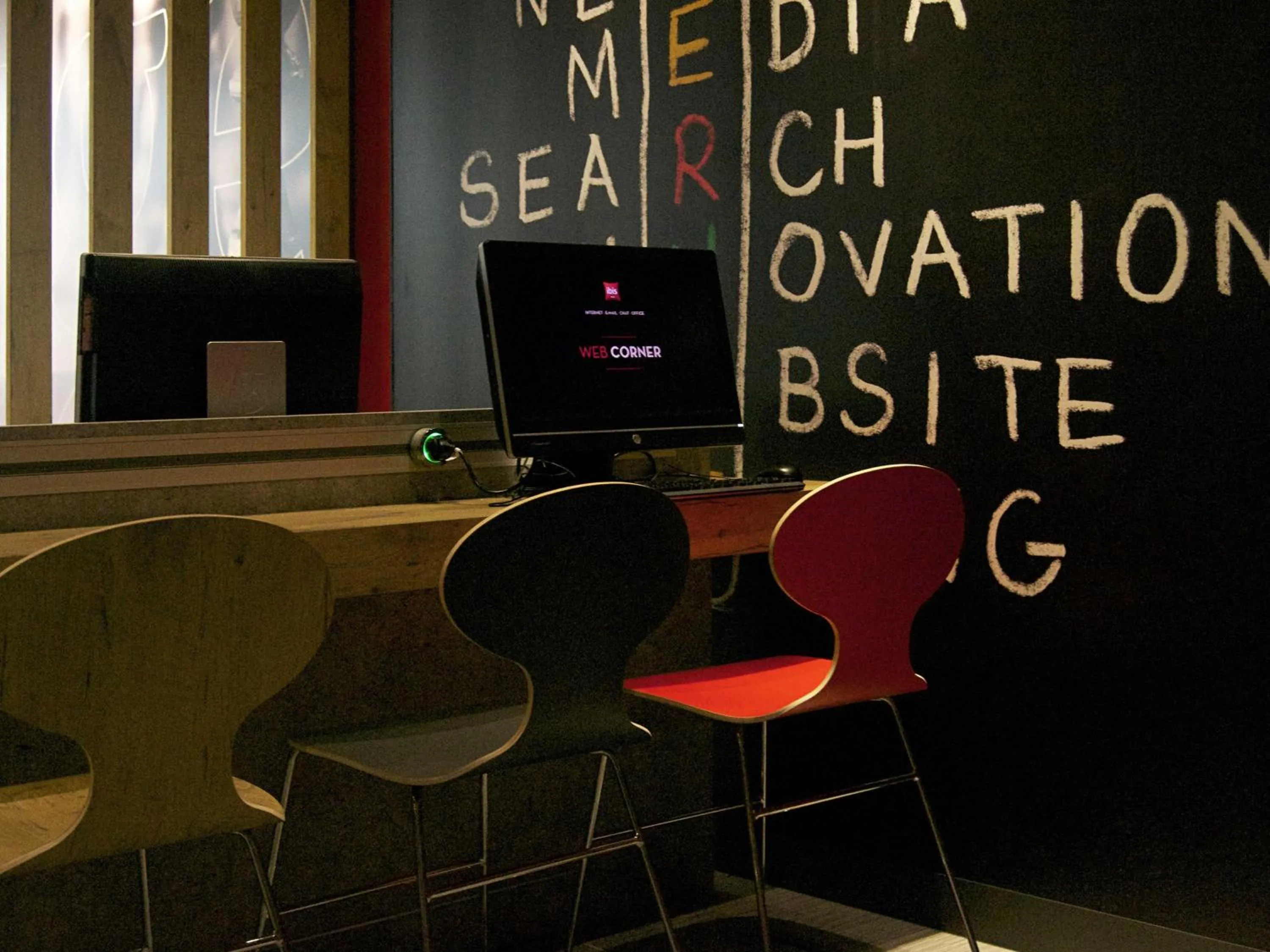 Restaurant/places to eat in Hotel ibis Lisboa Saldanha