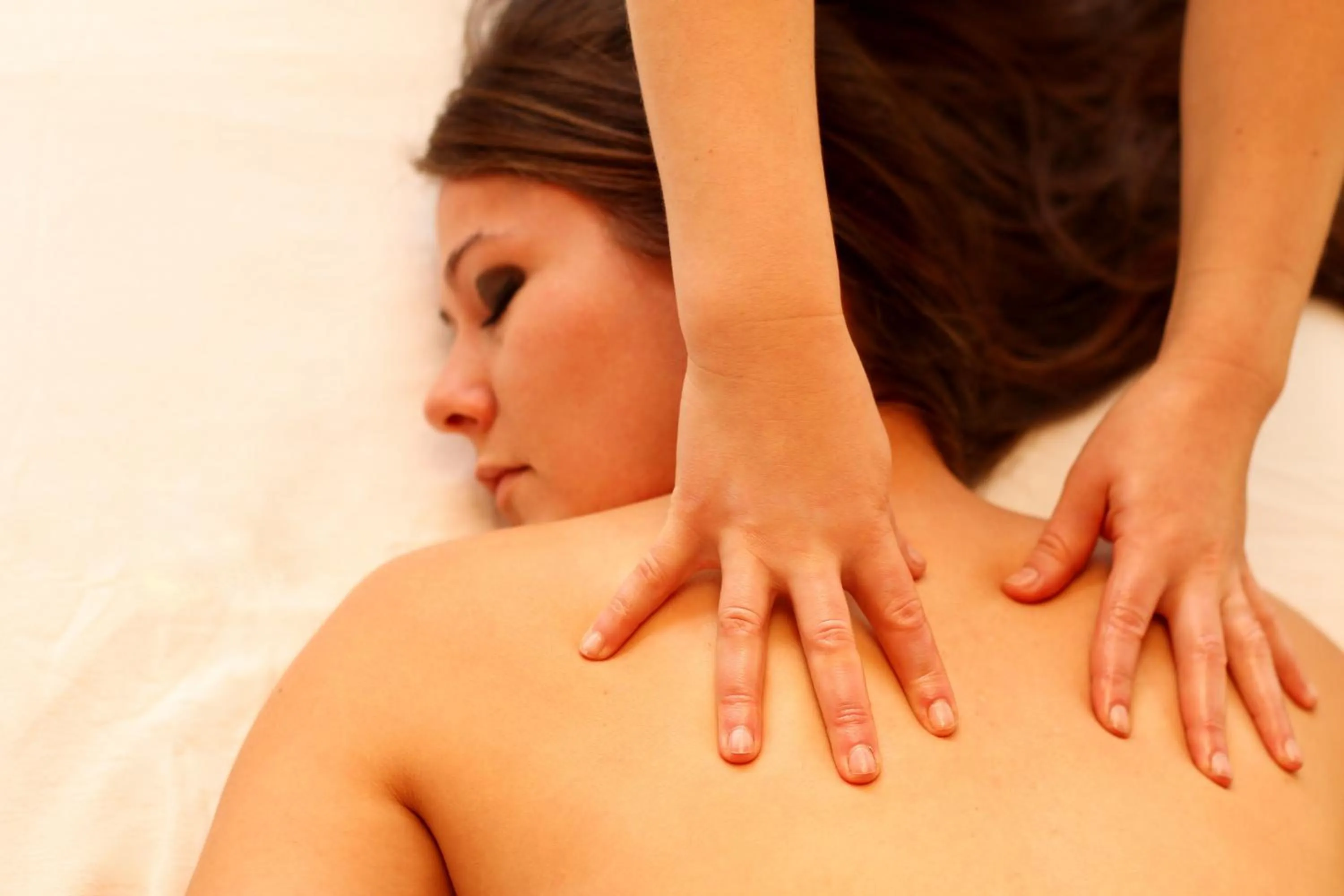 Guests in Logis Hotel Restaurant Le France