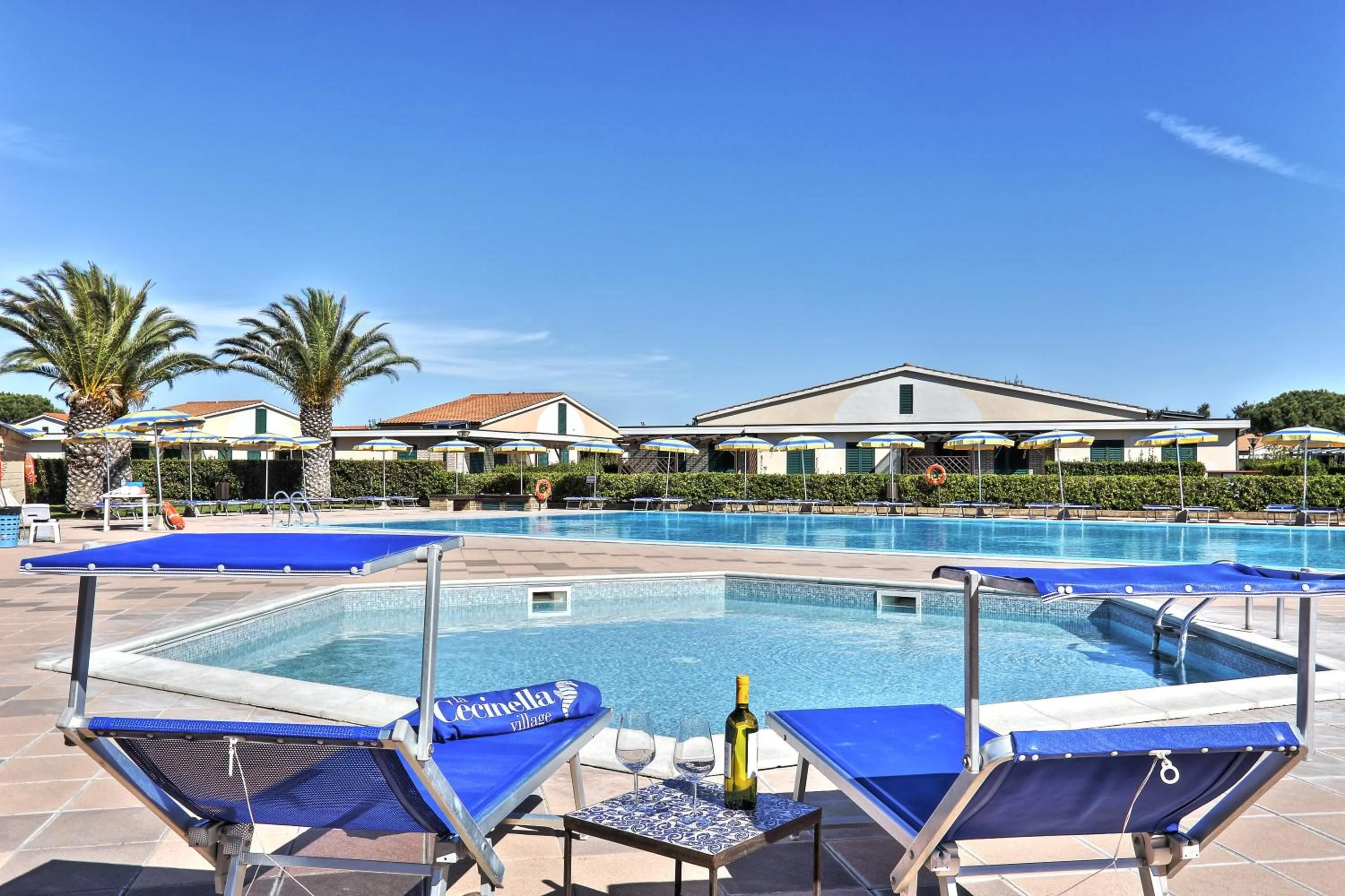 Pool view in Villaggio Turistico La Cecinella