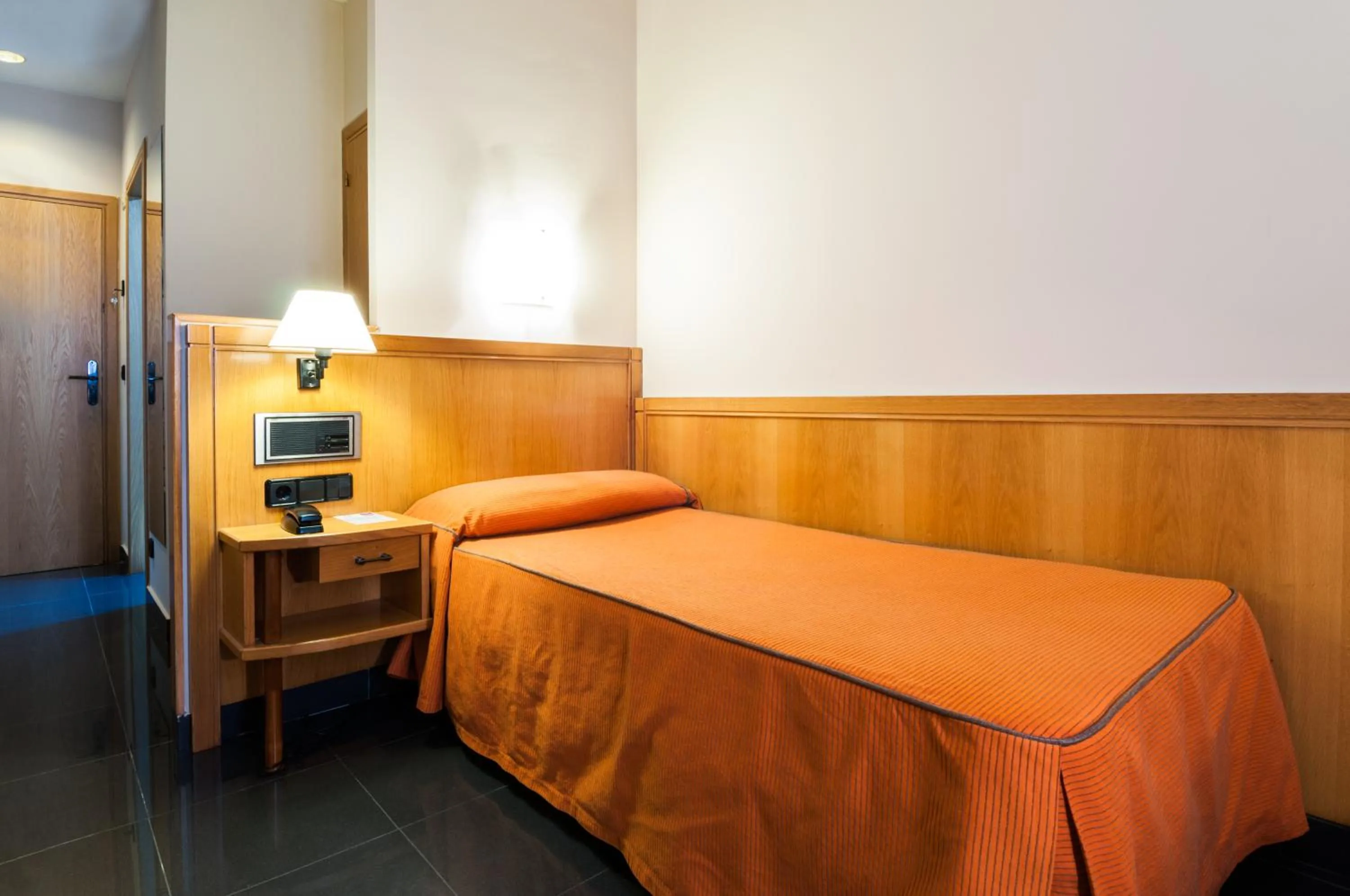 Bedroom, Bed in Hotel Ruta de Europa