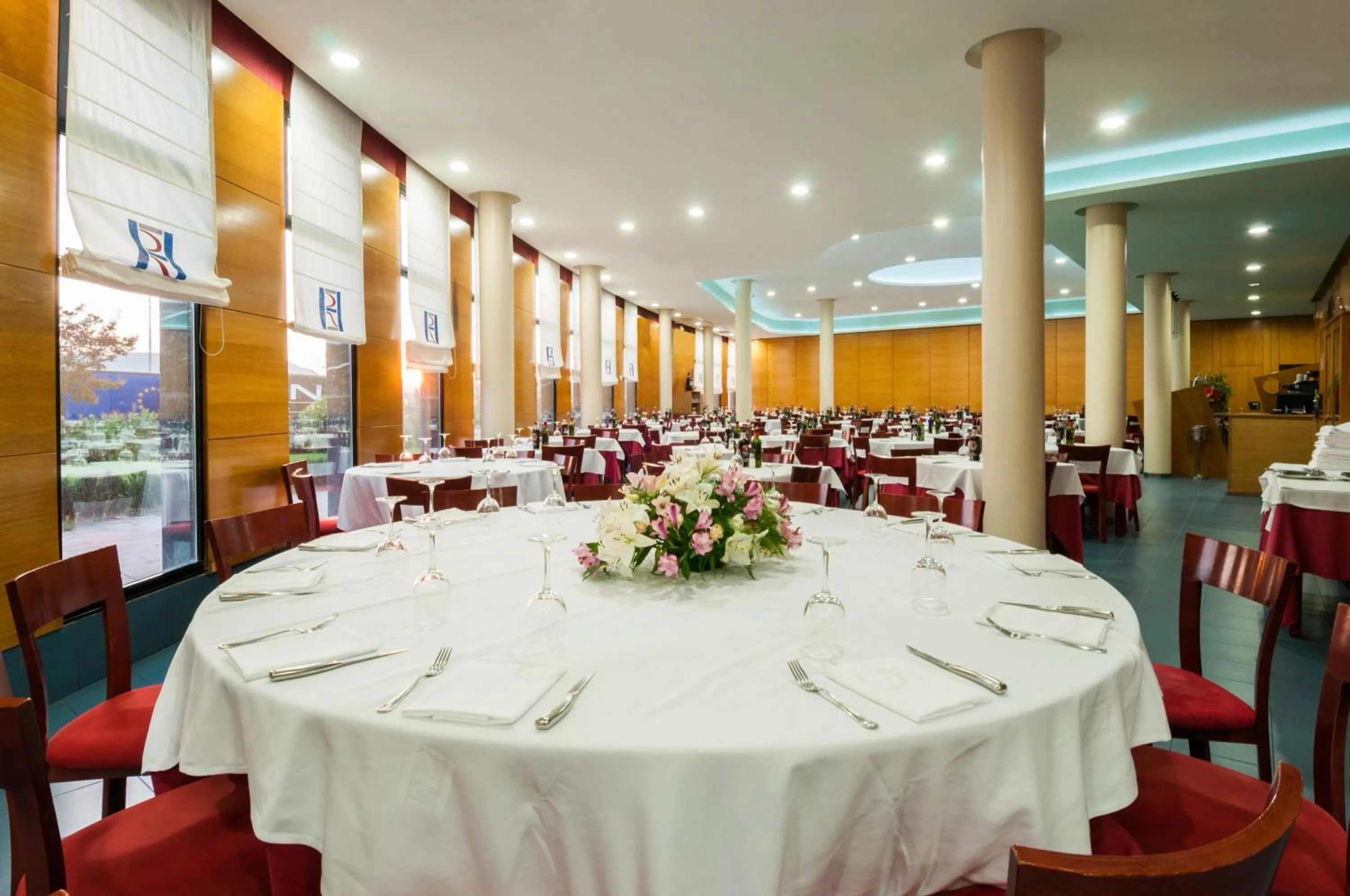 Restaurant/places to eat in Hotel Ruta de Europa