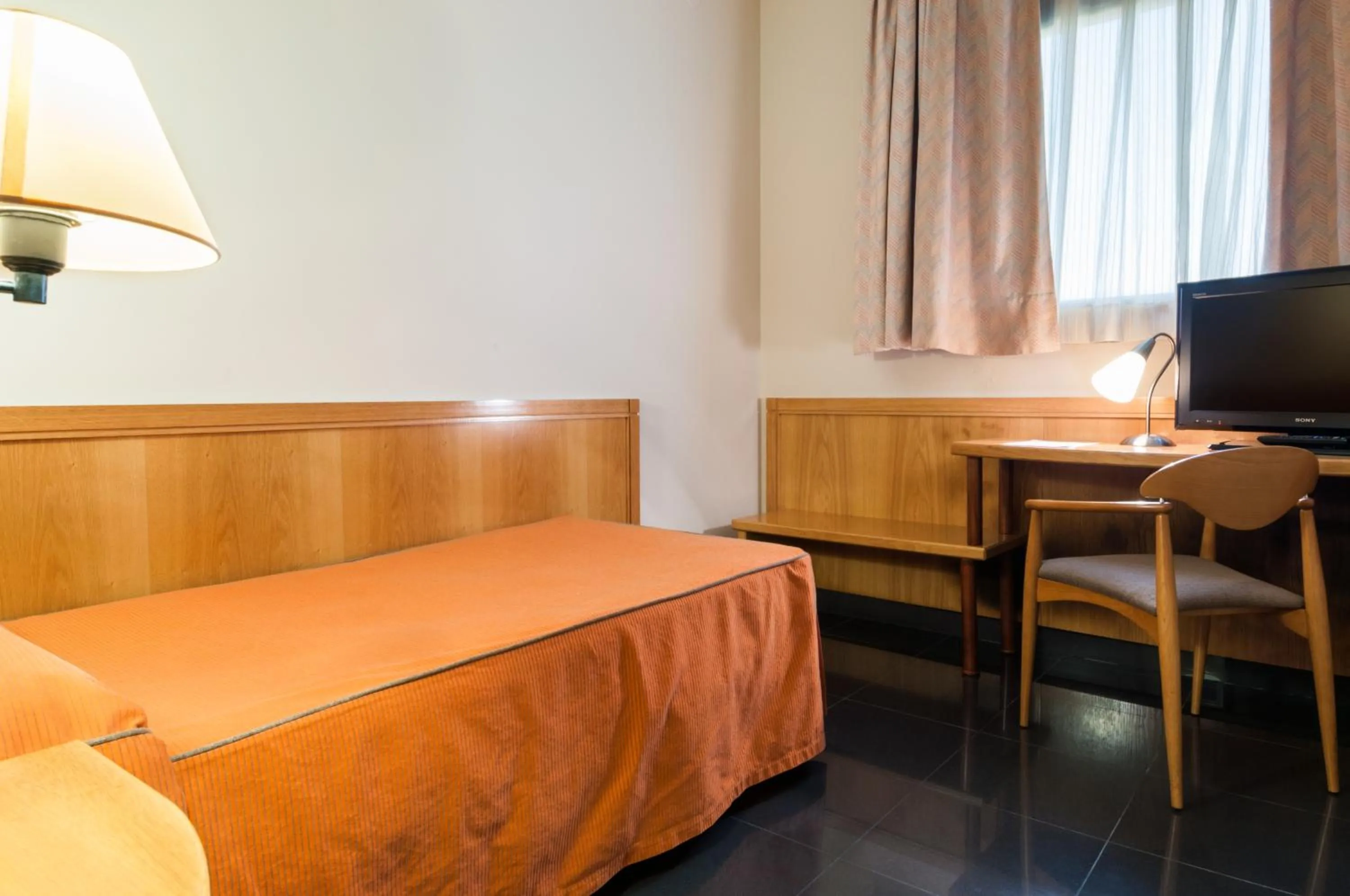 Bedroom, Bed in Hotel Ruta de Europa