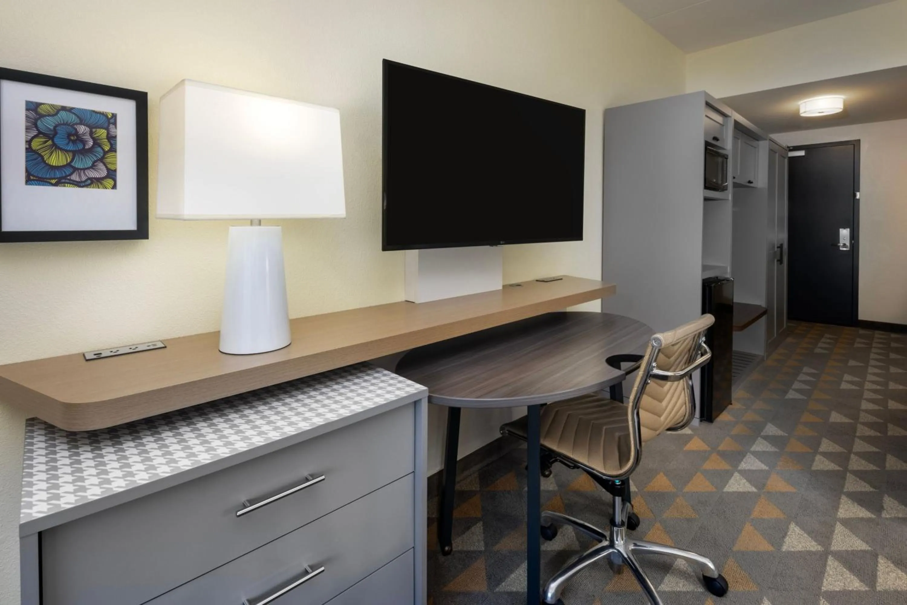 Photo of the whole room in The Scenic Hotel at Biltmore Village