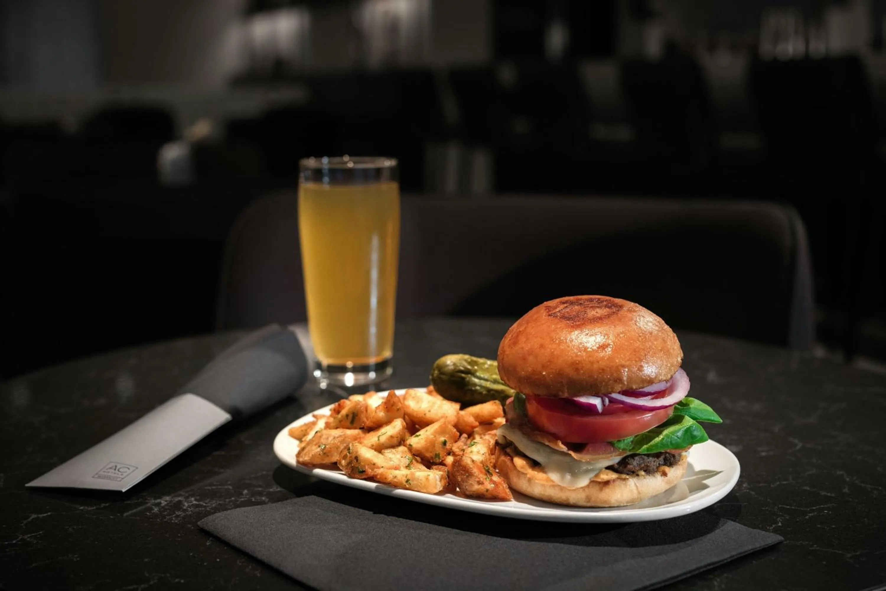 Lounge or bar in AC Hotel Asheville Biltmore Village