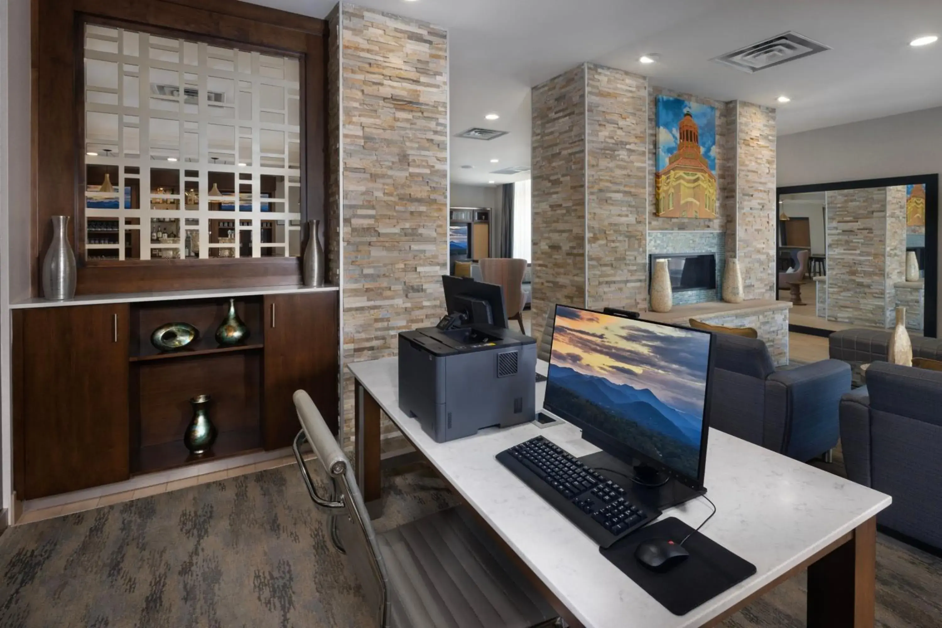 Lobby or reception in Holiday Inn & Suites Asheville-Biltmore Vlg Area, an IHG Hotel