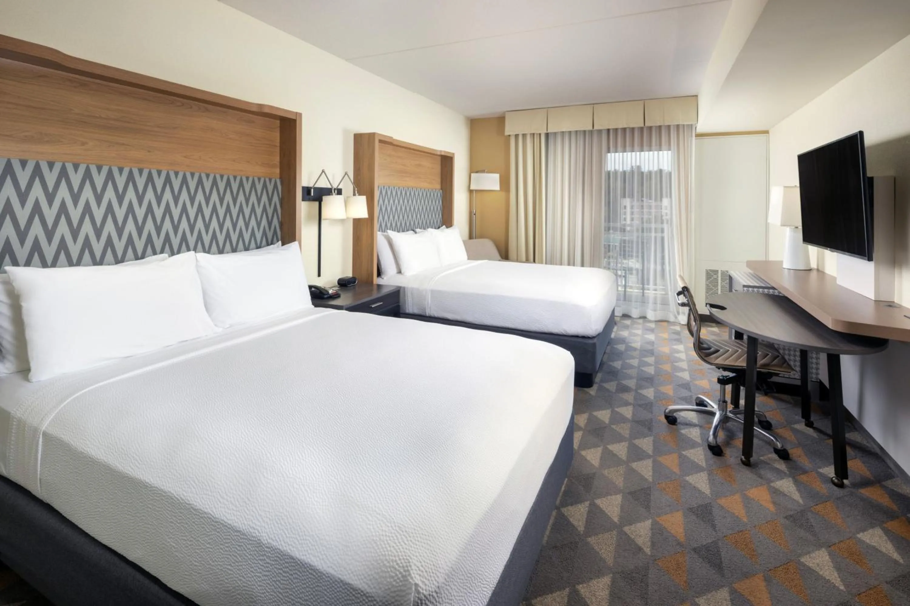 Bedroom, Bed in The Scenic Hotel at Biltmore Village