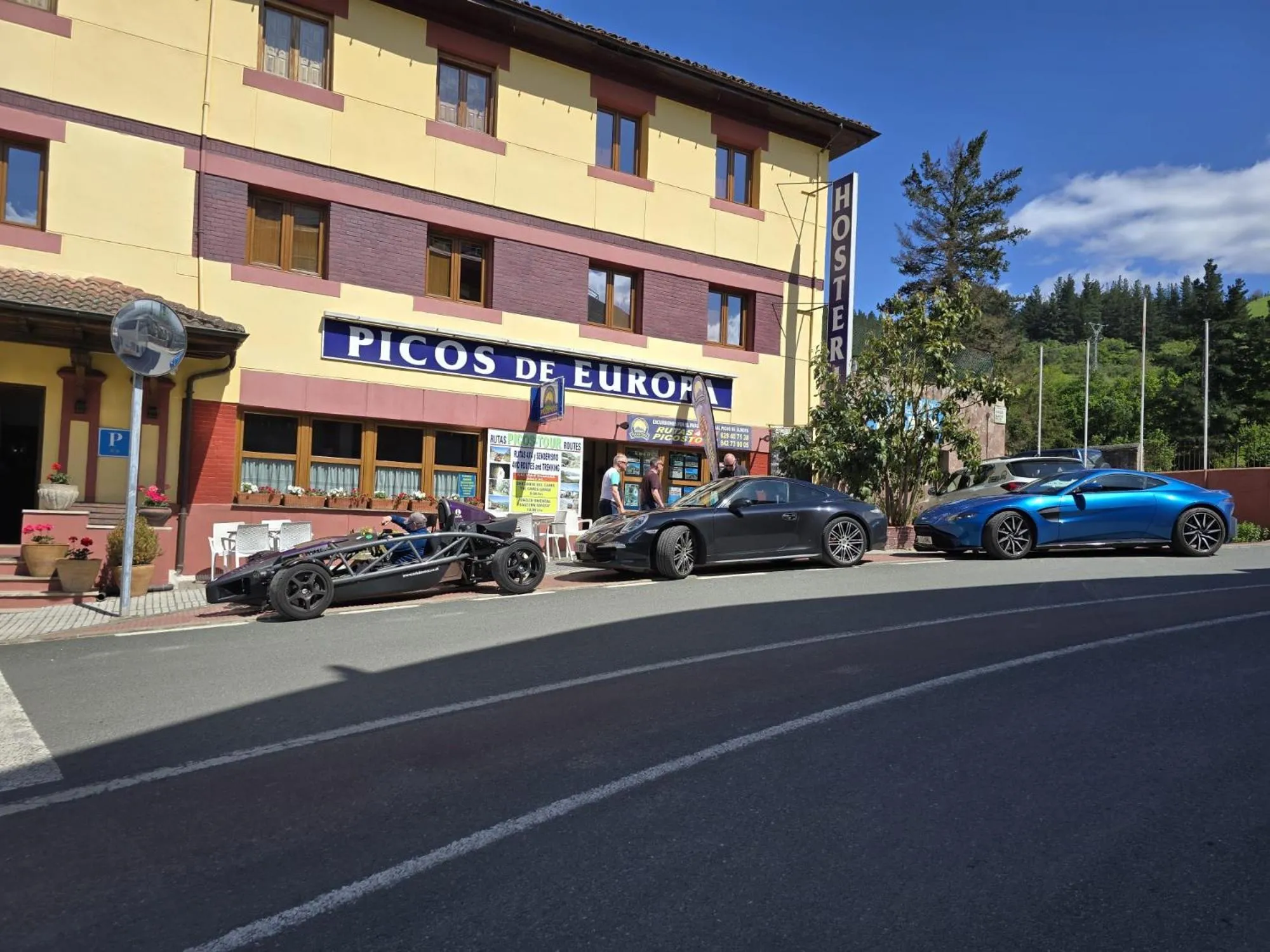 Hosteria Picos De Europa