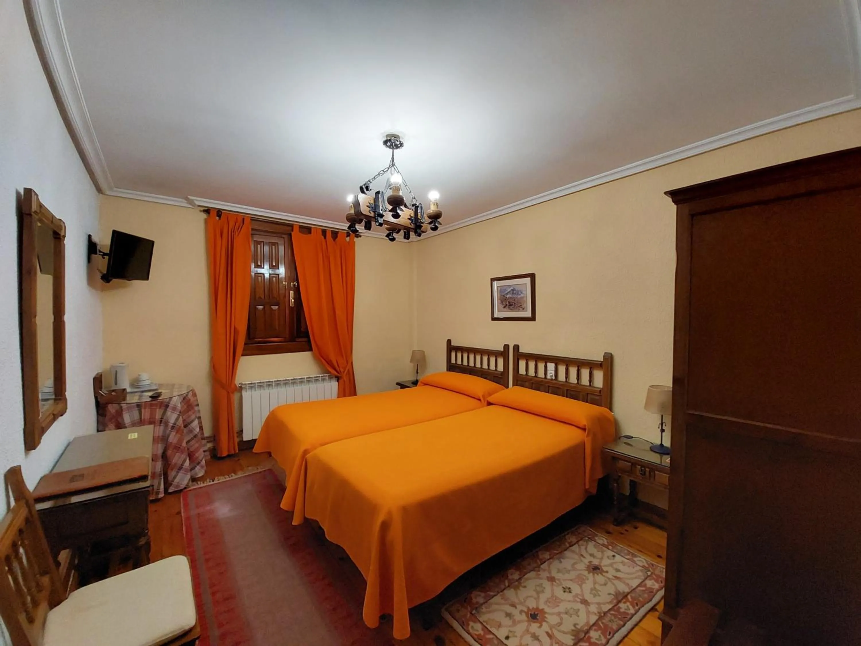 Standard Twin Room with Garden View in Hosteria Picos De Europa