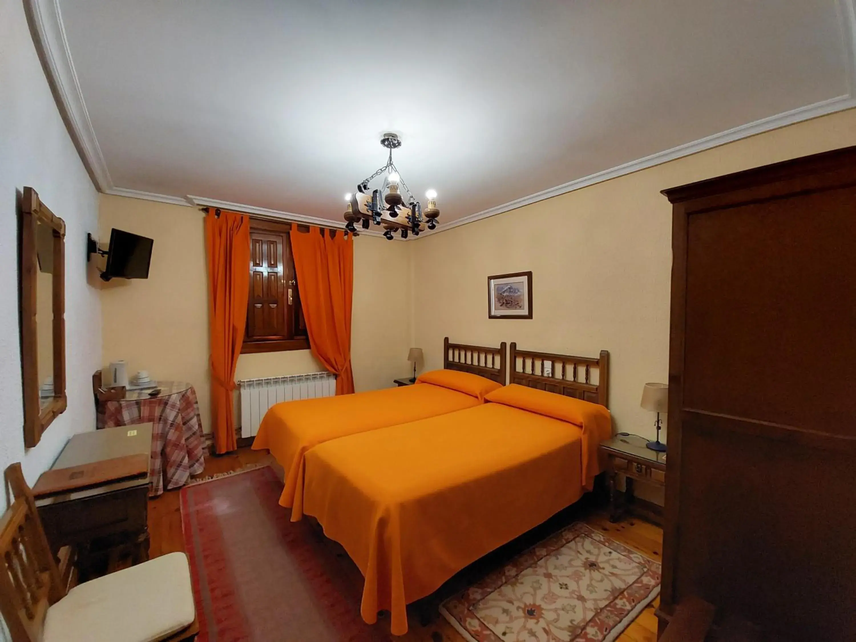 Standard Twin Room with Garden View in Hosteria Picos De Europa Standard Twin Room with Garden View in Hosteria Picos De Europa