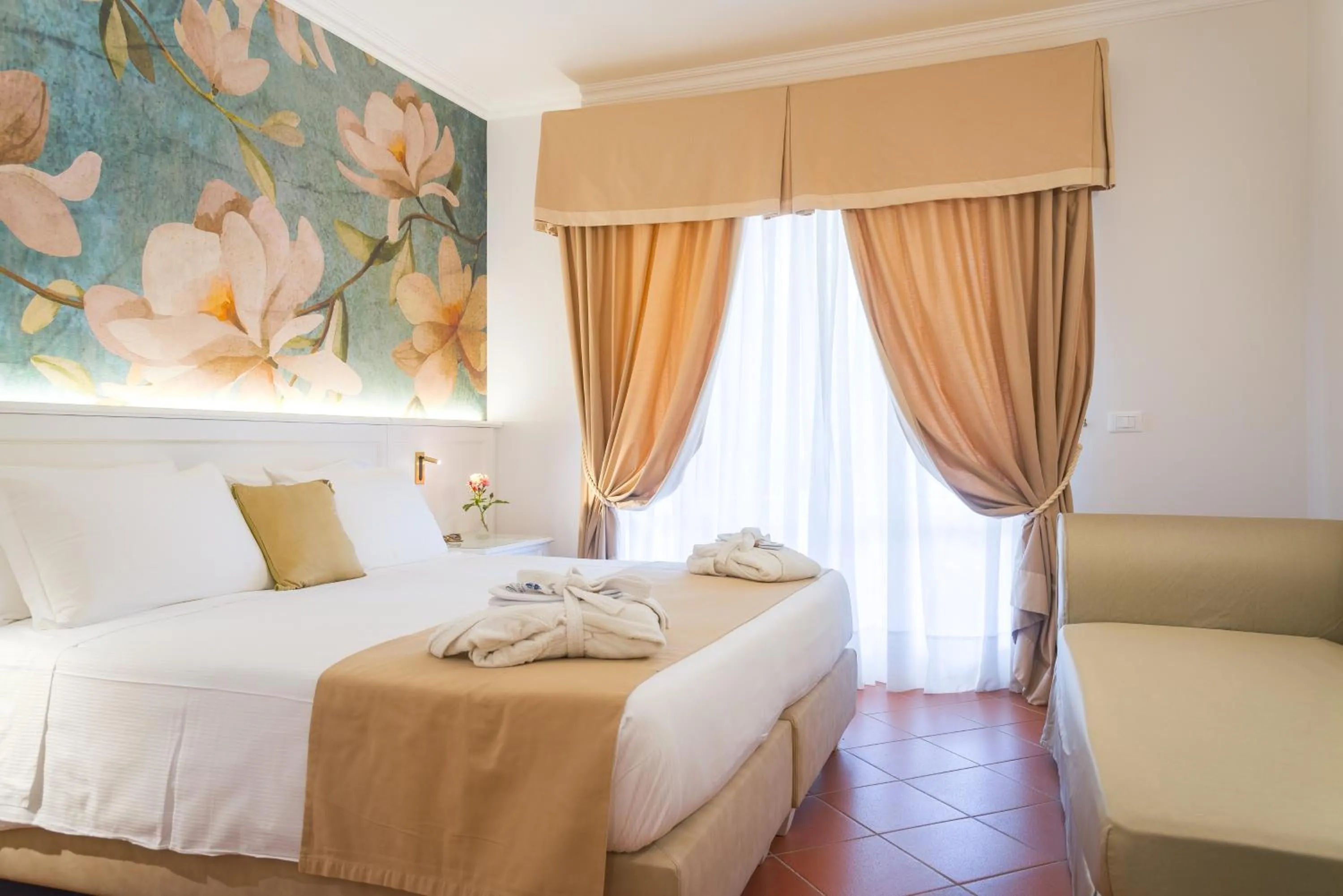 Bedroom, Bed in Hotel Villa Ottone