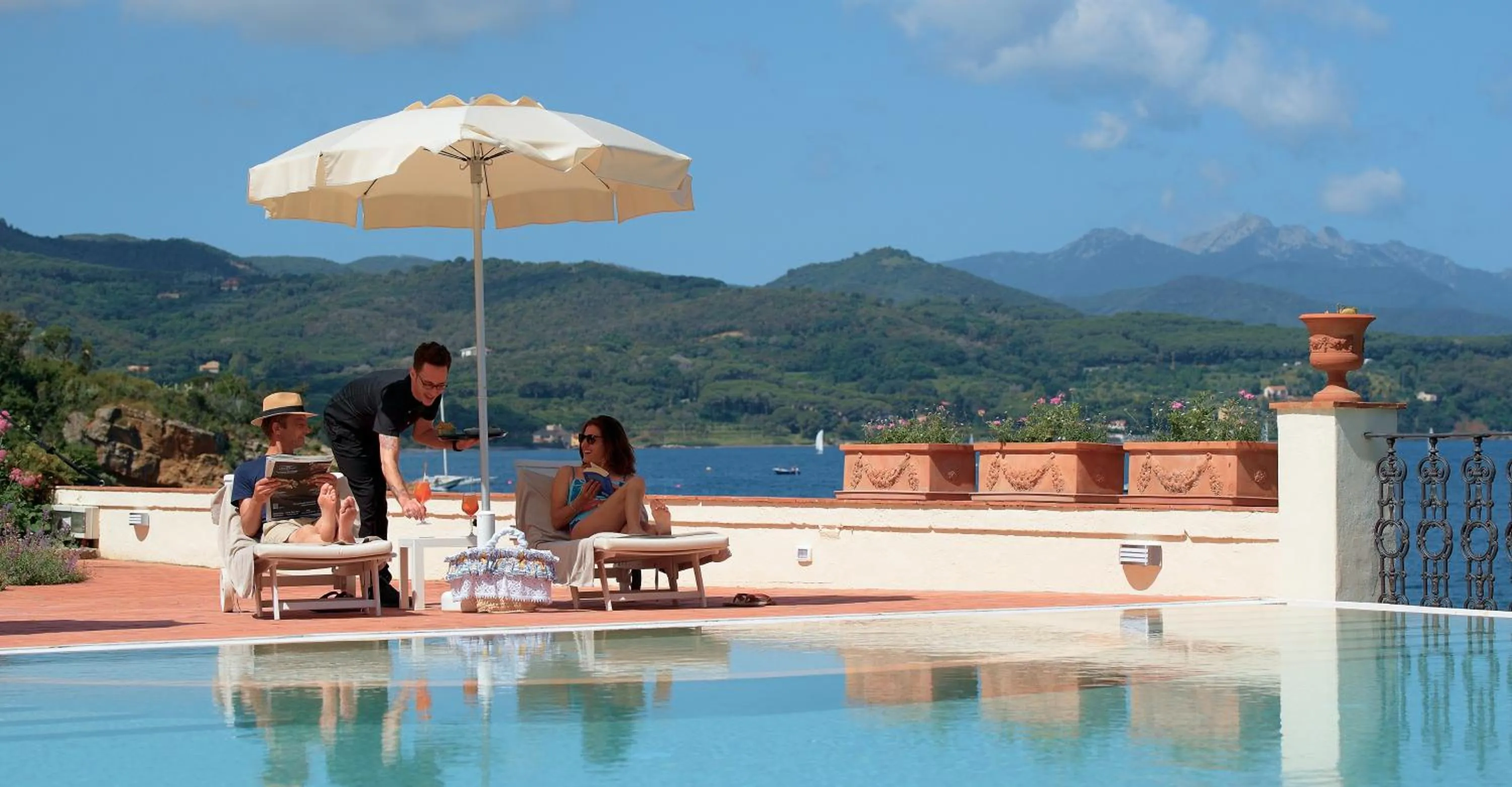 Property building in Hotel Villa Ottone