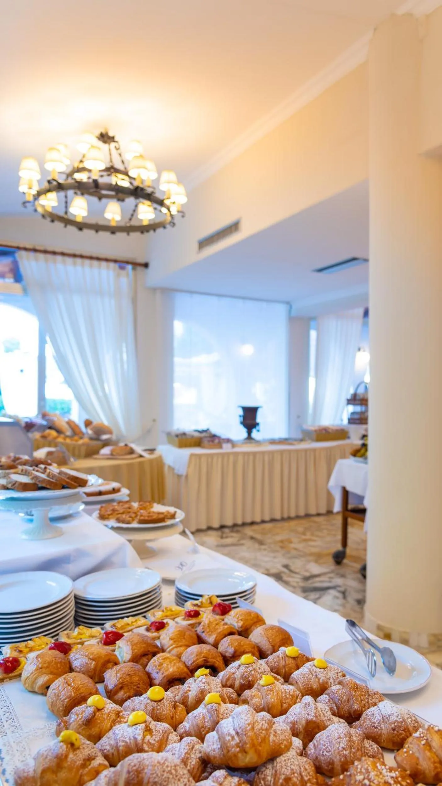 Breakfast in Hotel Villa Ottone