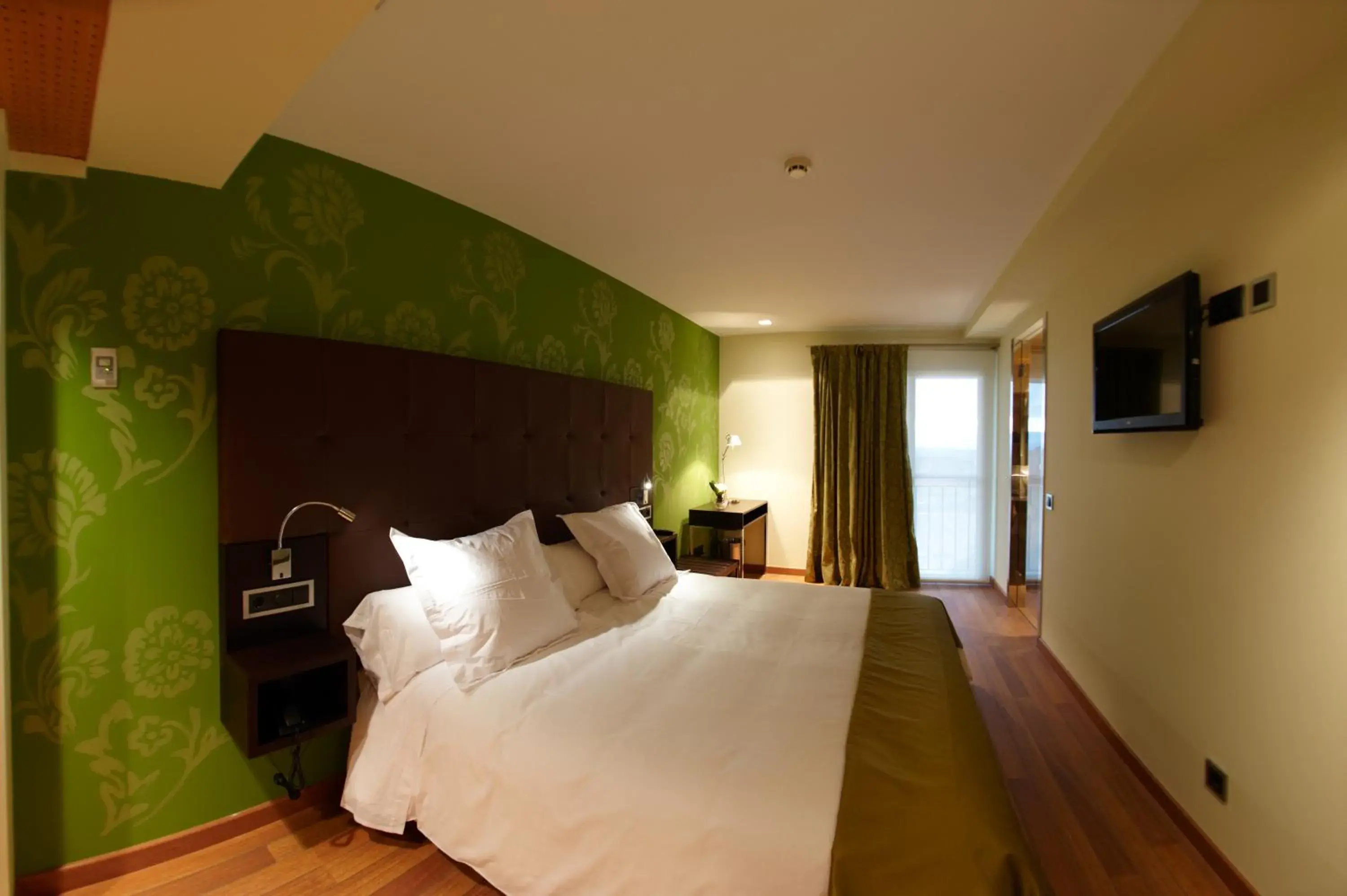 Standard Double or Twin Room in Hotel Eguren Ugarte Standard Double or Twin Room in Hotel Eguren Ugarte