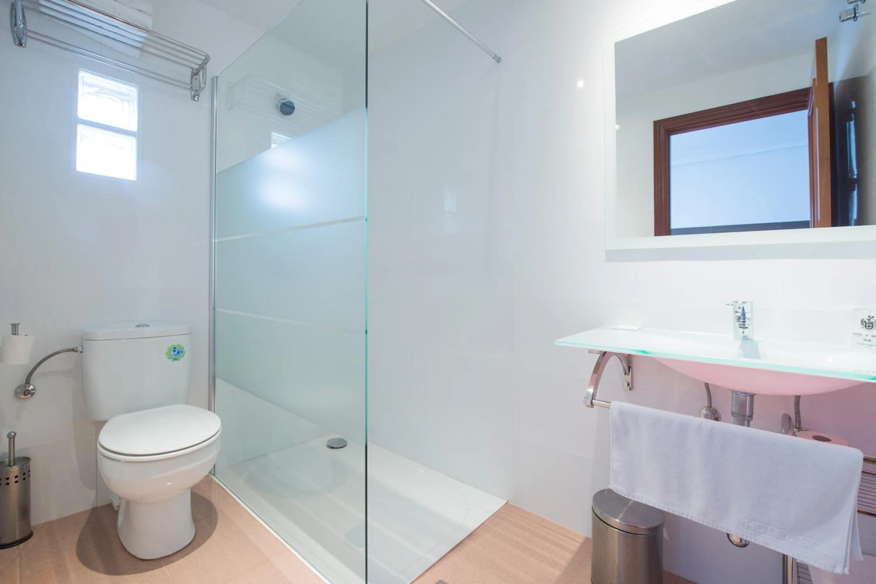 Bathroom in Hostal Sol