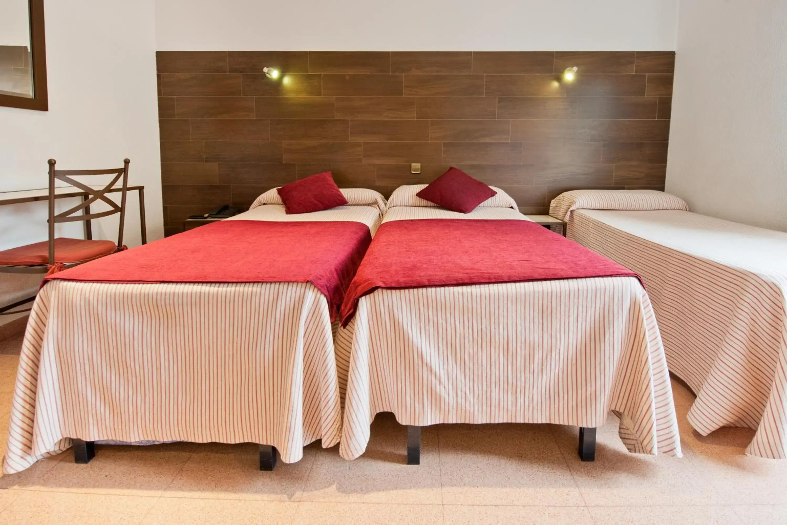 Triple Room in Hostal Sol Triple Room in Hostal Sol