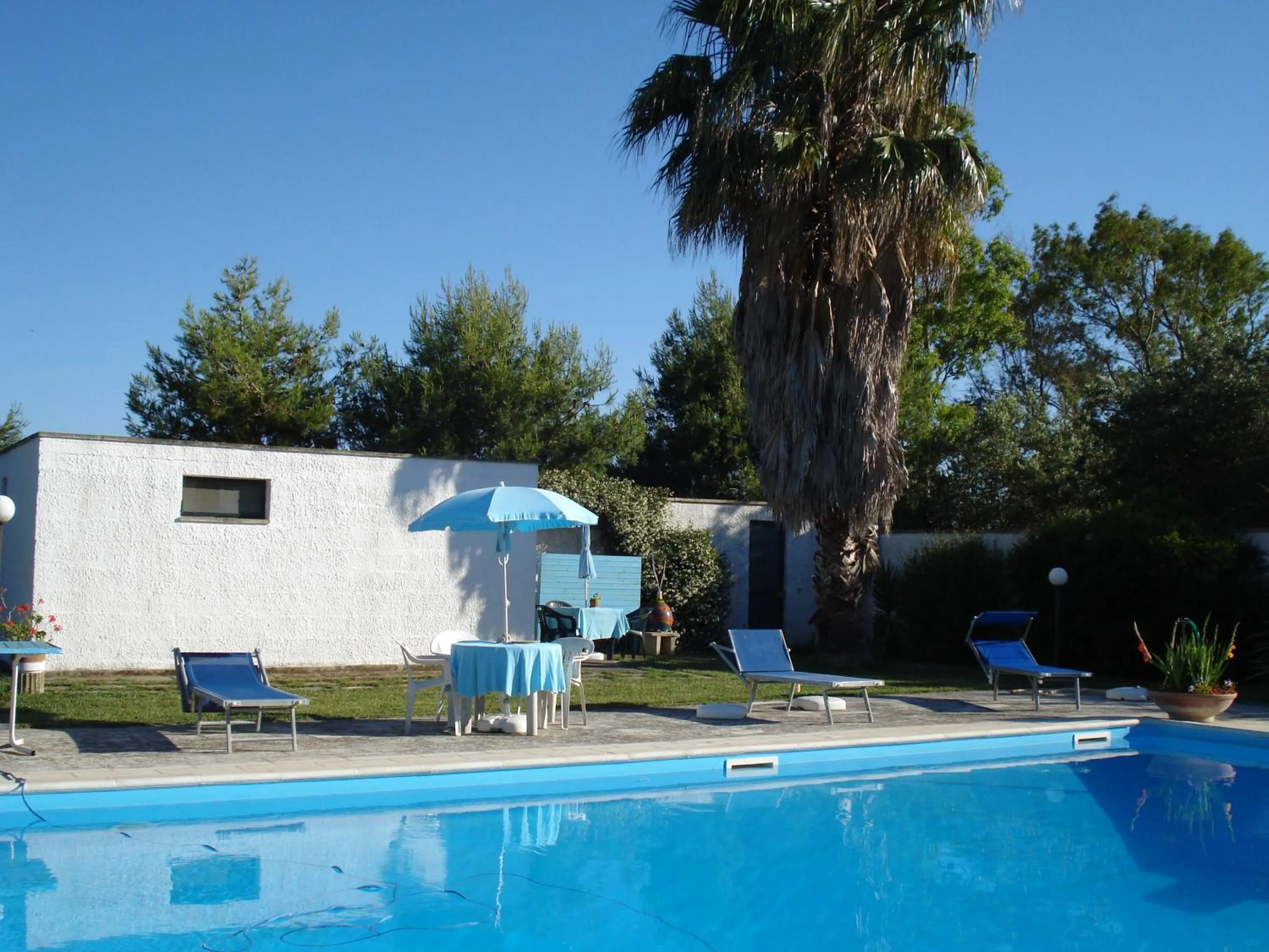 Pool view in Breezes B&B