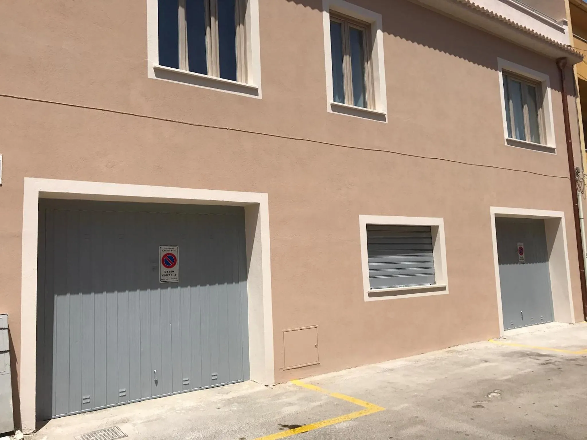 Property building in Il Borgo